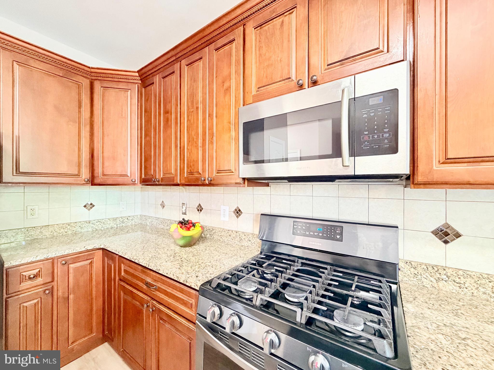 FAIRWAY VILLAS - Residential