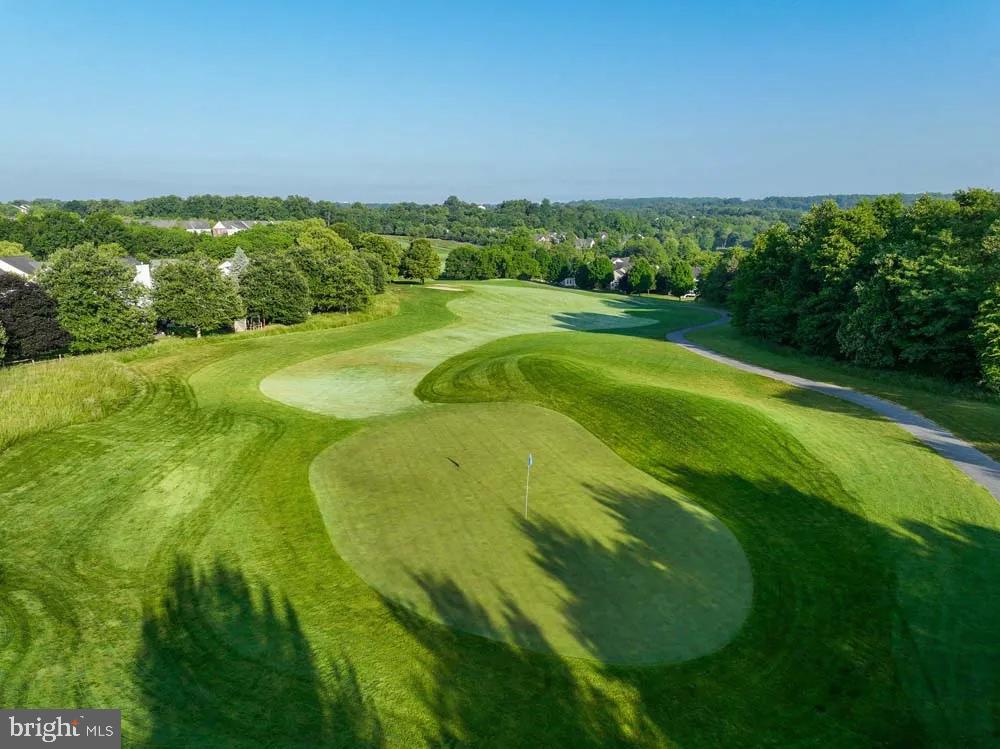 FAIRWAY VILLAS - Residential