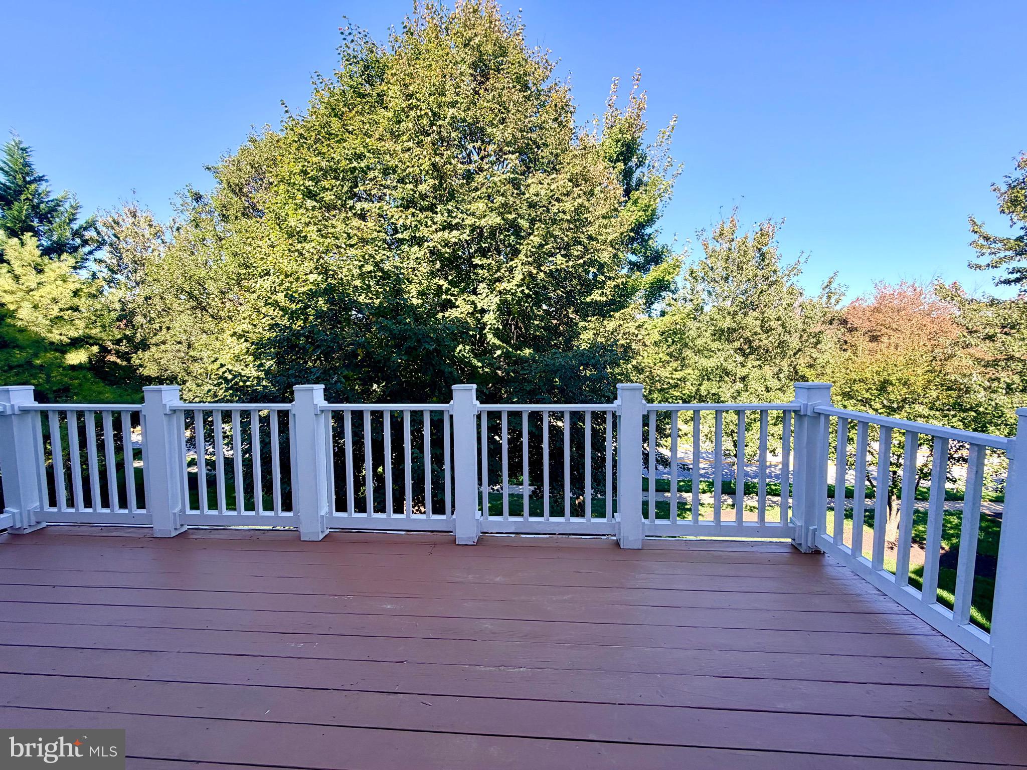 FAIRWAY VILLAS - Residential