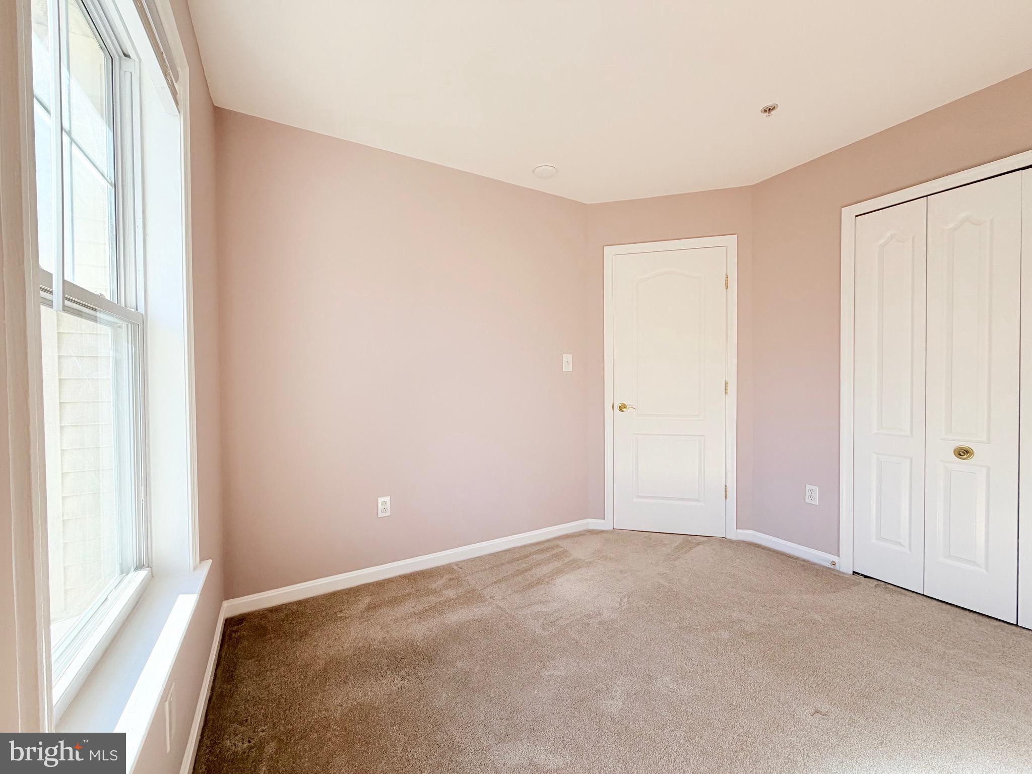 FAIRWAY VILLAS - Residential