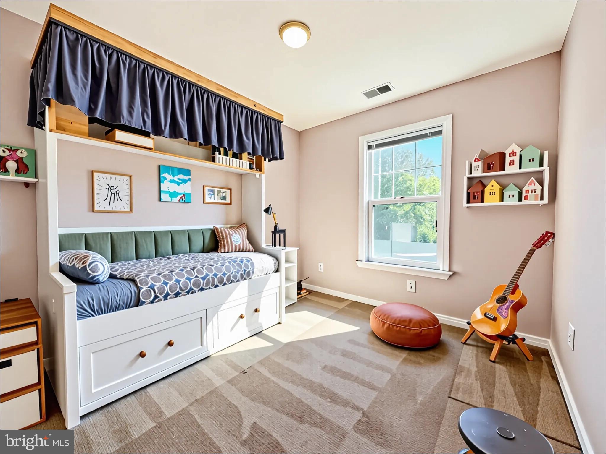 FAIRWAY VILLAS - Residential