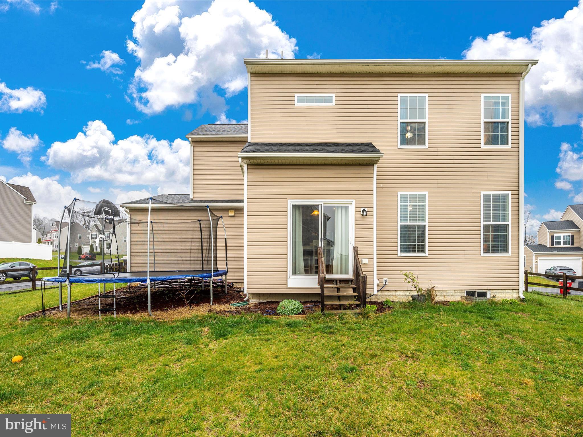 STONEBROOK VILLAGE - Residential