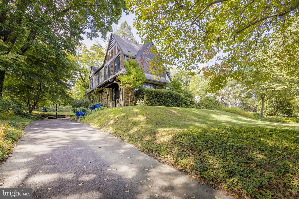 Photo of 8202 Fairview Road, ELKINS PARK, PA 19027 (MLS # PAMC2155136)