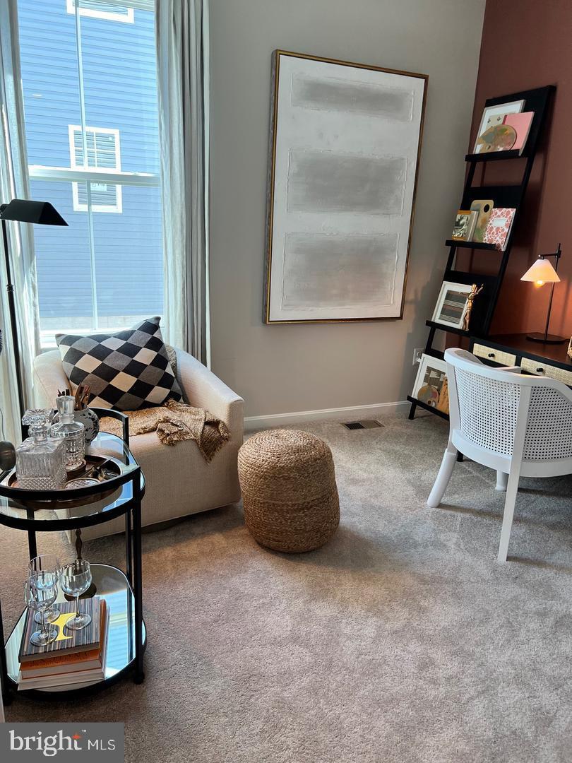 SENSENY VILLAGE - Residential