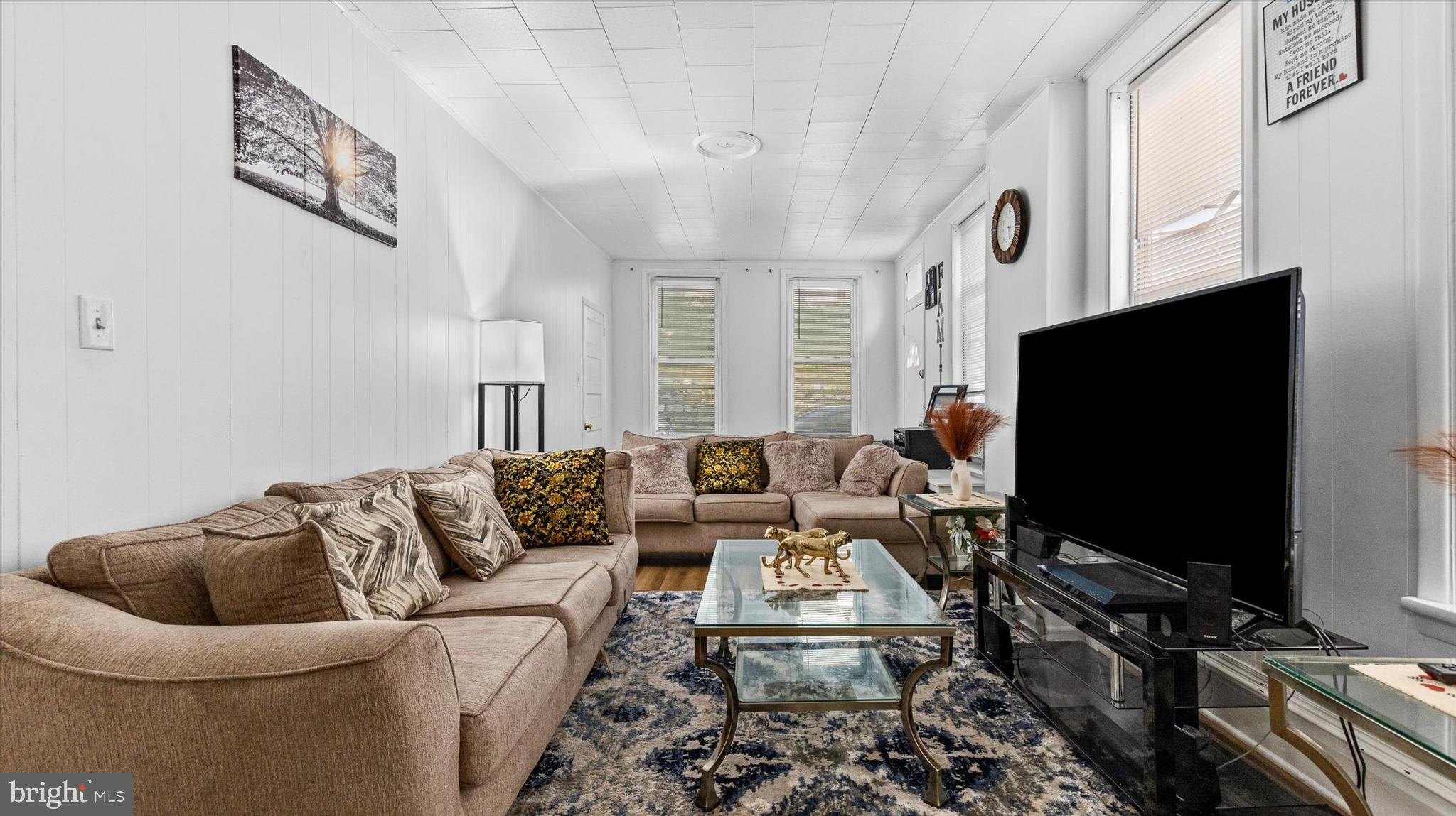 312 N 2ND STREET