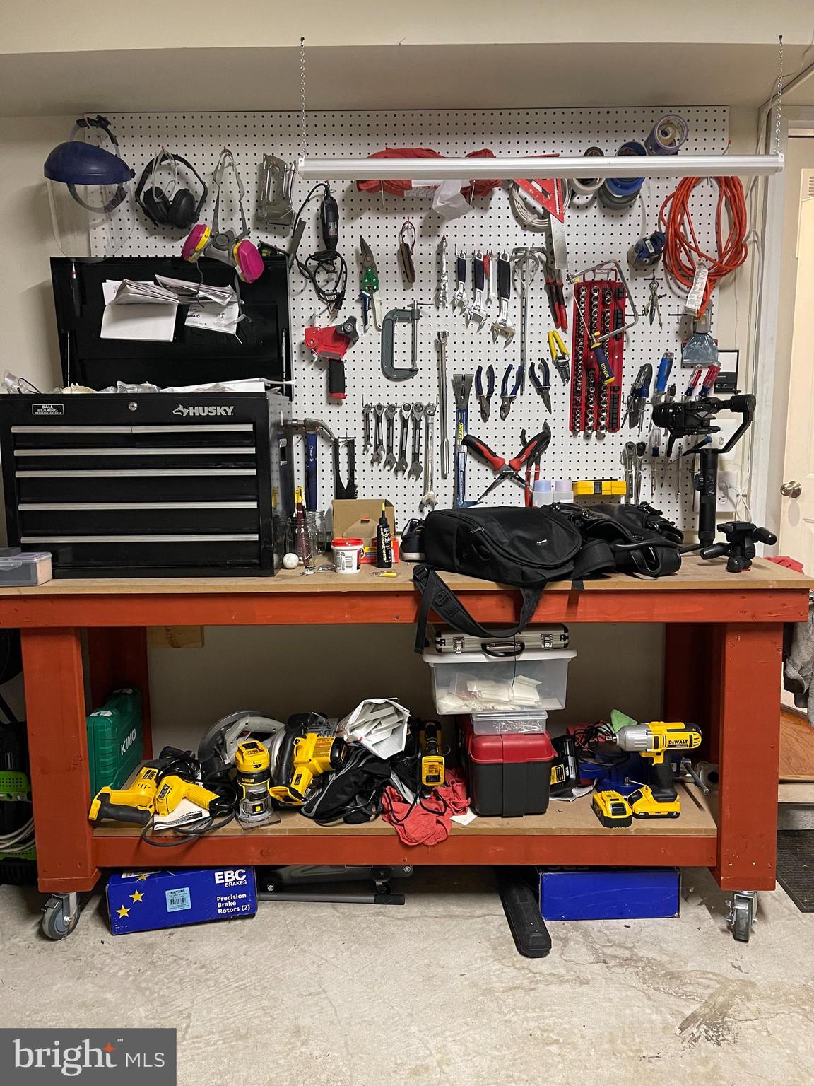 RIVER OAKS - Residential