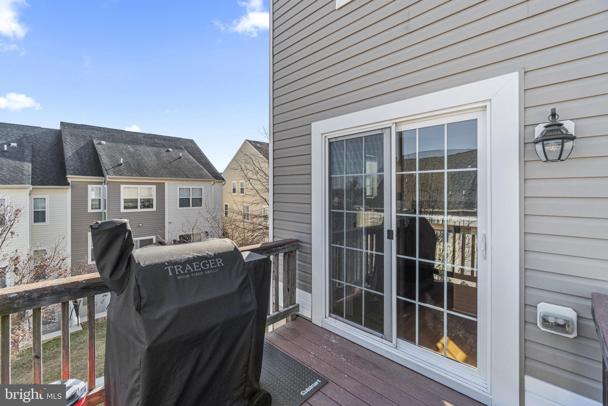 RIVER OAKS - Residential