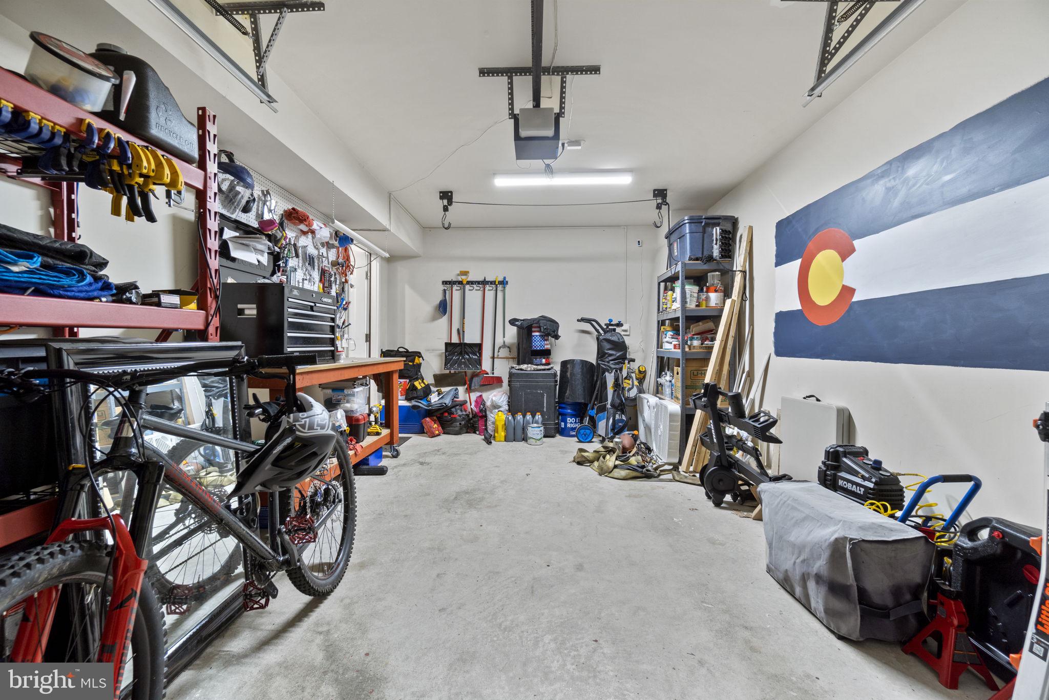 RIVER OAKS - Residential