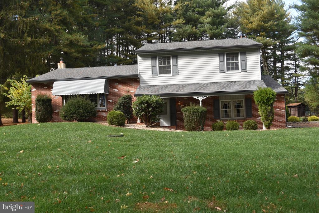 Photo of 5945 Stovers Mill Road, DOYLESTOWN, PA 18902 (MLS # PABU2108198)