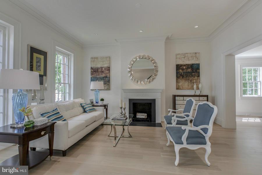 GEORGETOWN - Residential