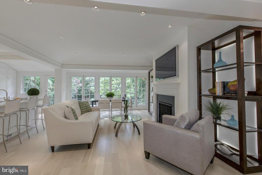 GEORGETOWN - Residential