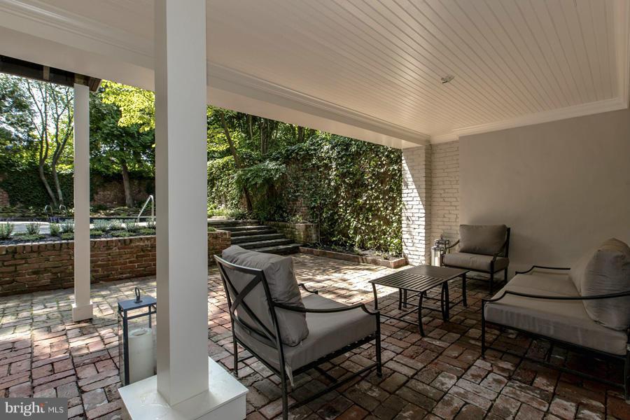 GEORGETOWN - Residential