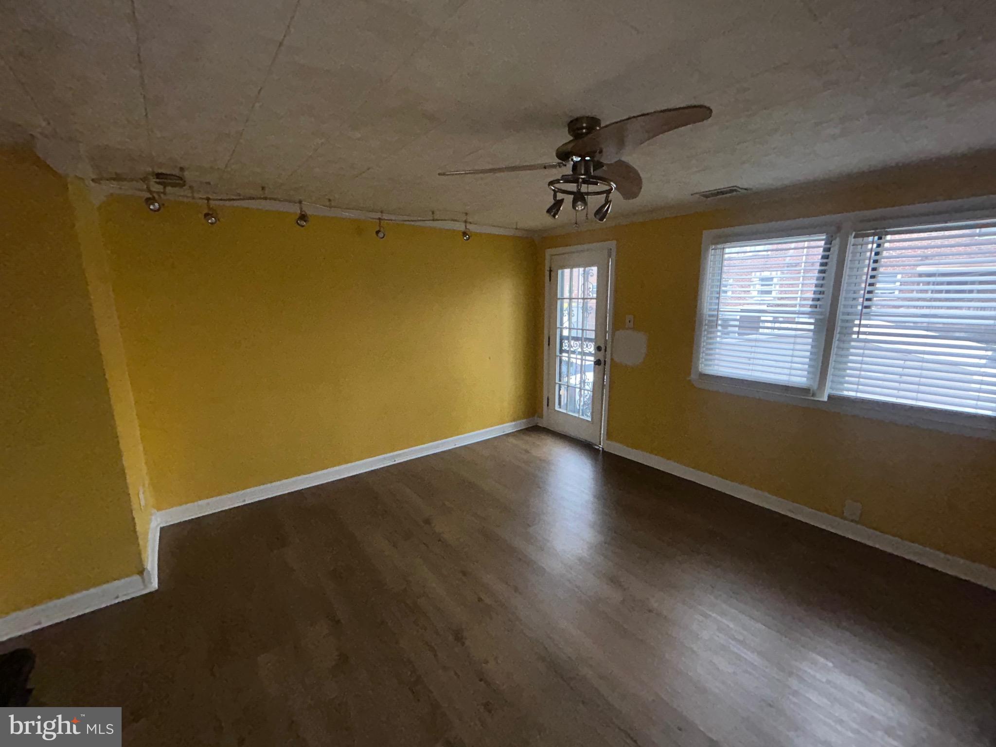 HOLMESBURG - Residential Income