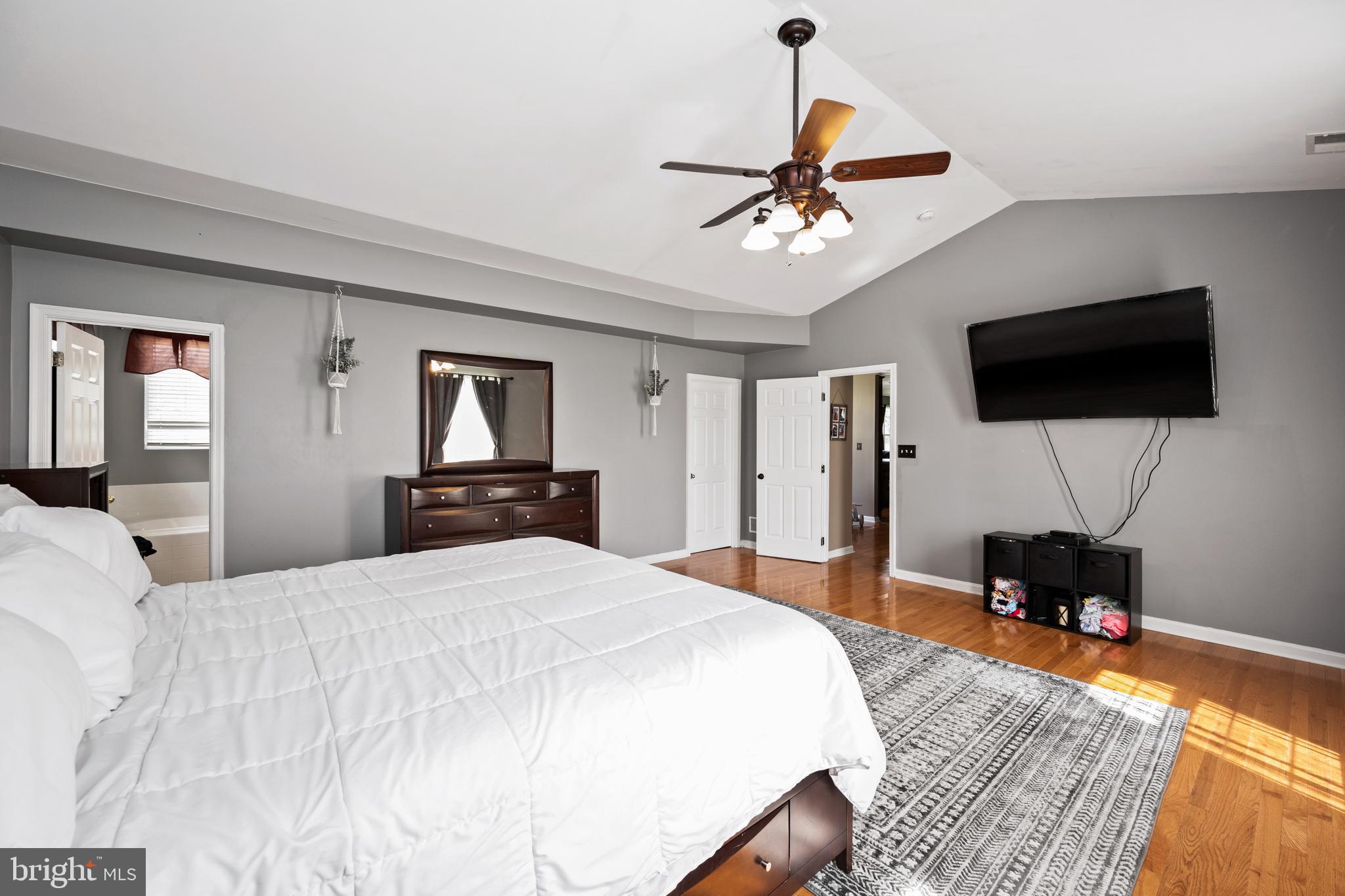 HERITAGE HILLS - Residential