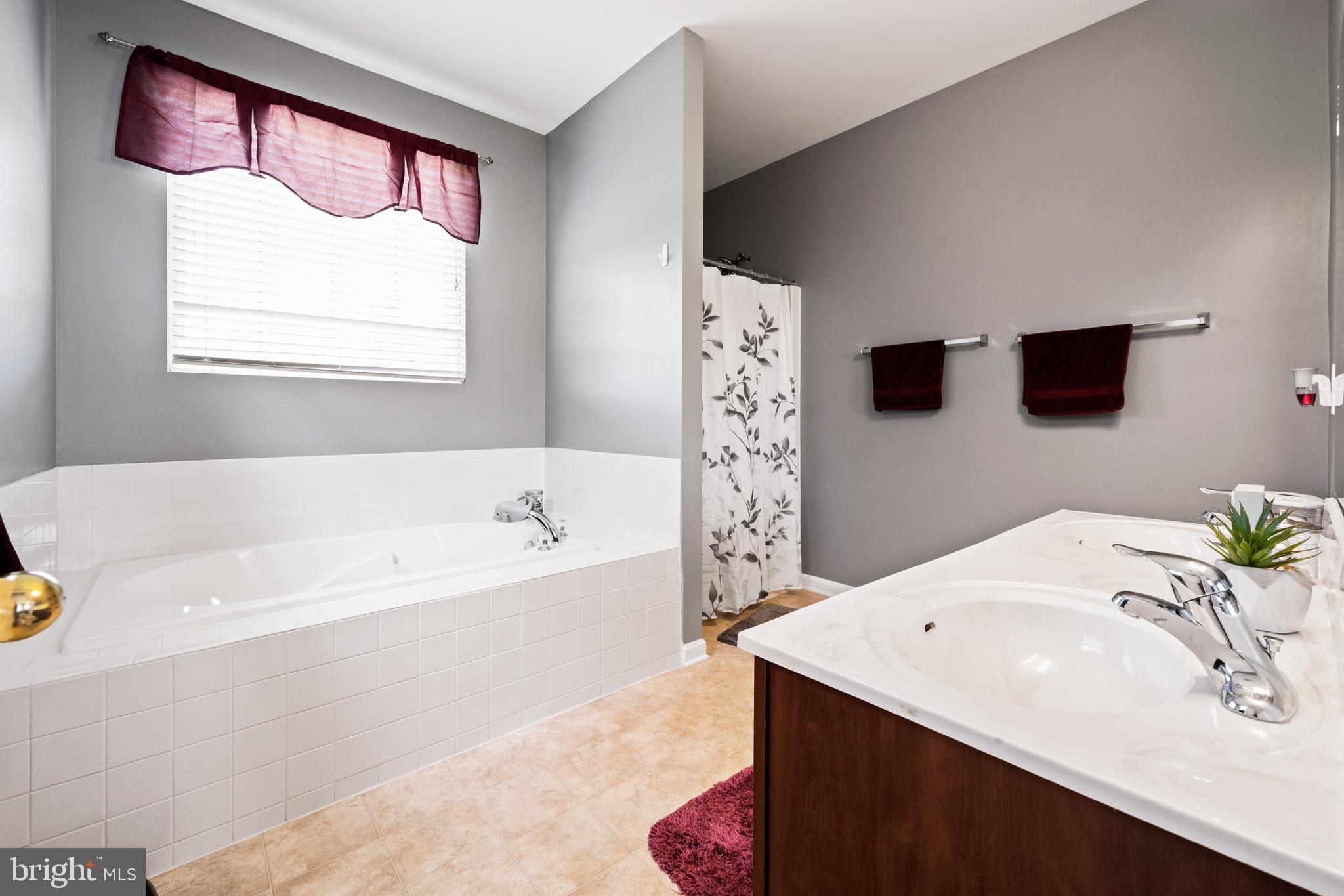 HERITAGE HILLS - Residential