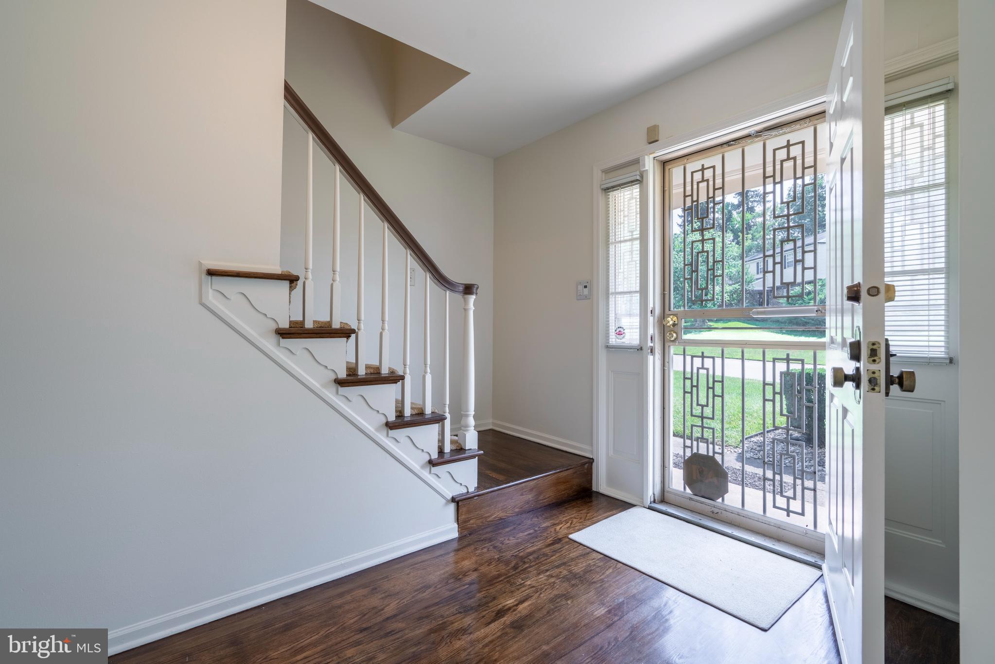 1007 DIXON ROAD