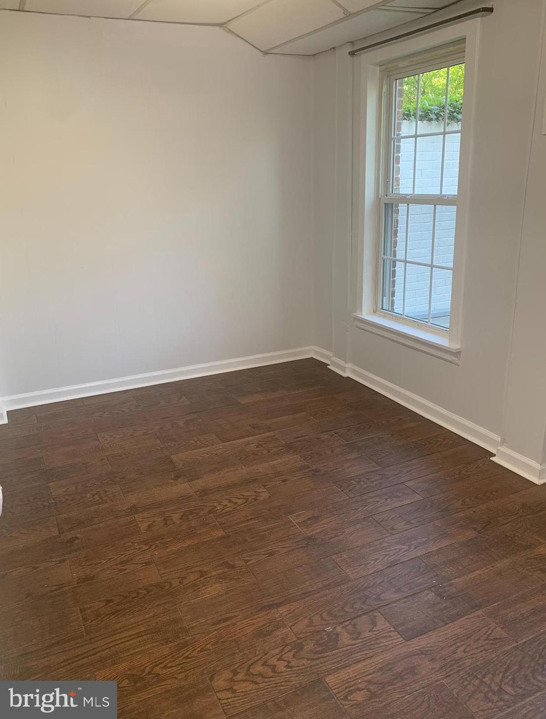 GREENWICH - Residential Lease