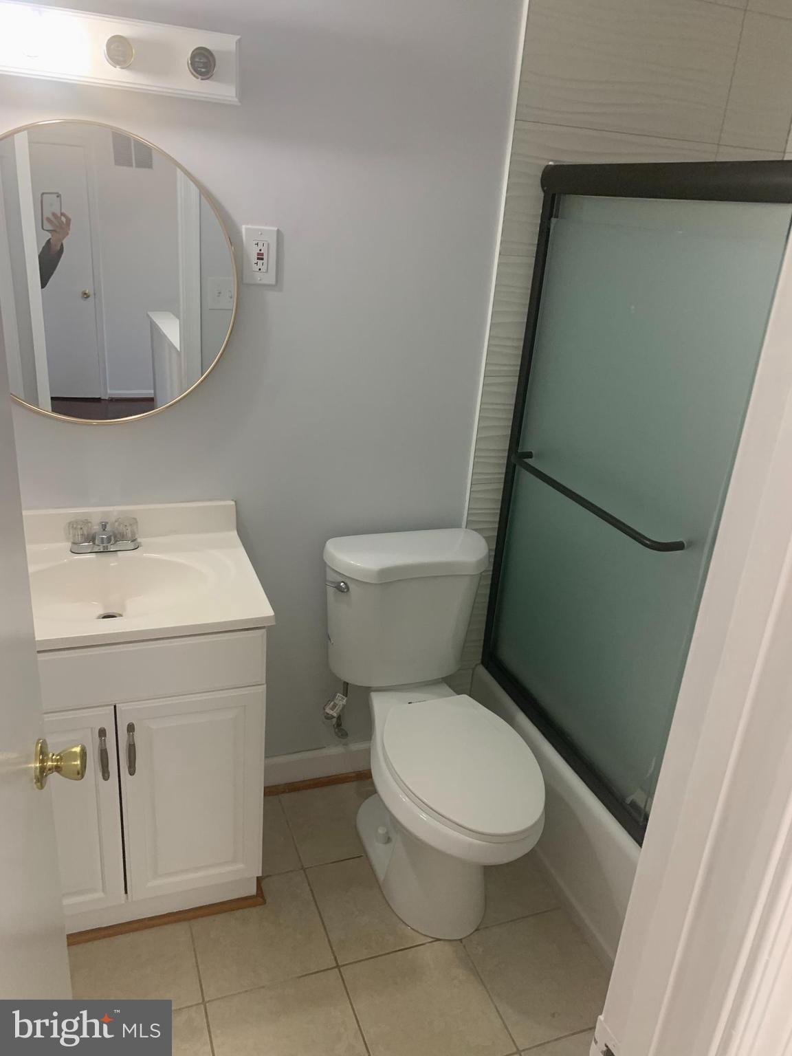 GREENWICH - Residential Lease