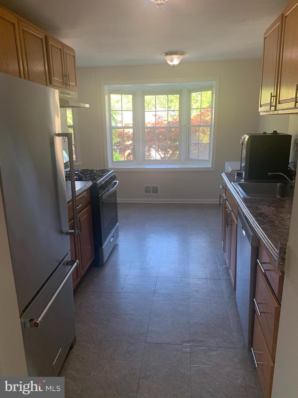 GREENWICH - Residential Lease