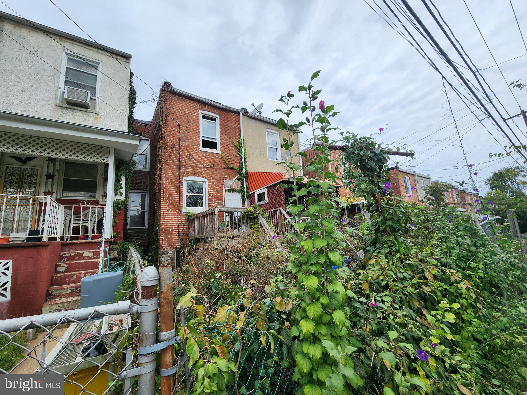 203 N MONASTERY AVENUE