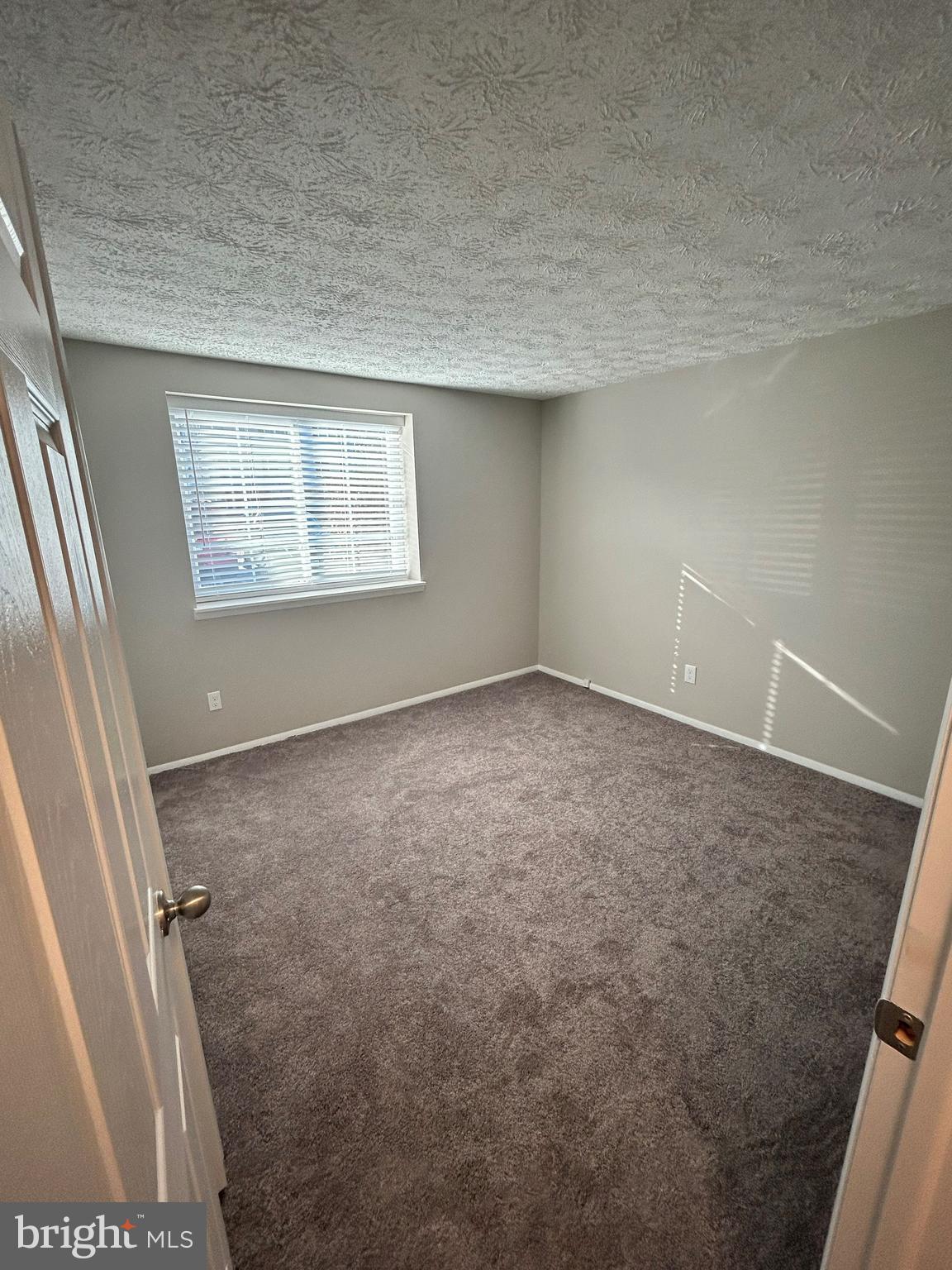 CHESTERFIELD GARDEN CONDOMINIUM - Residential Lease