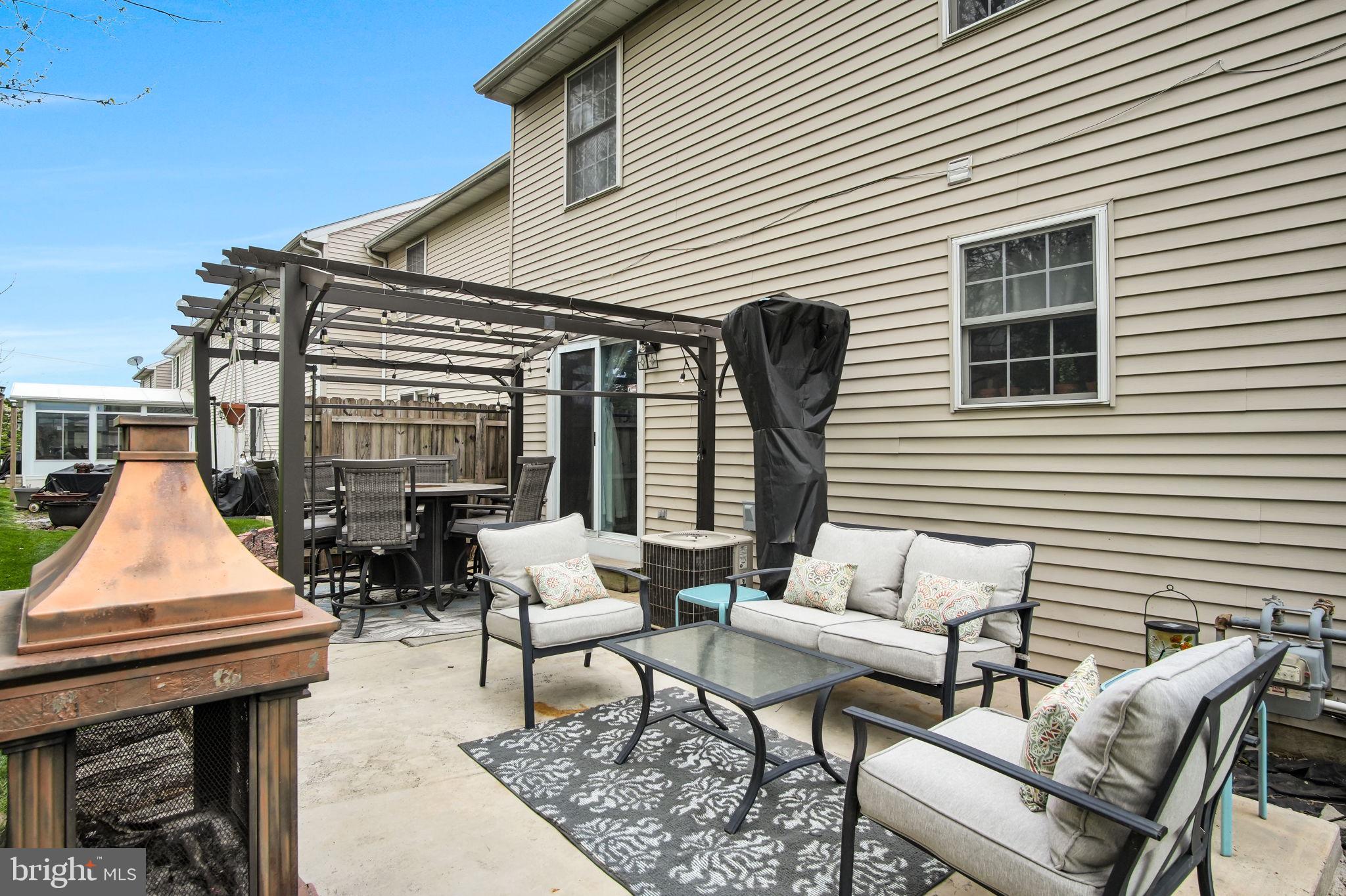 COUNTRY RIDGE - Residential