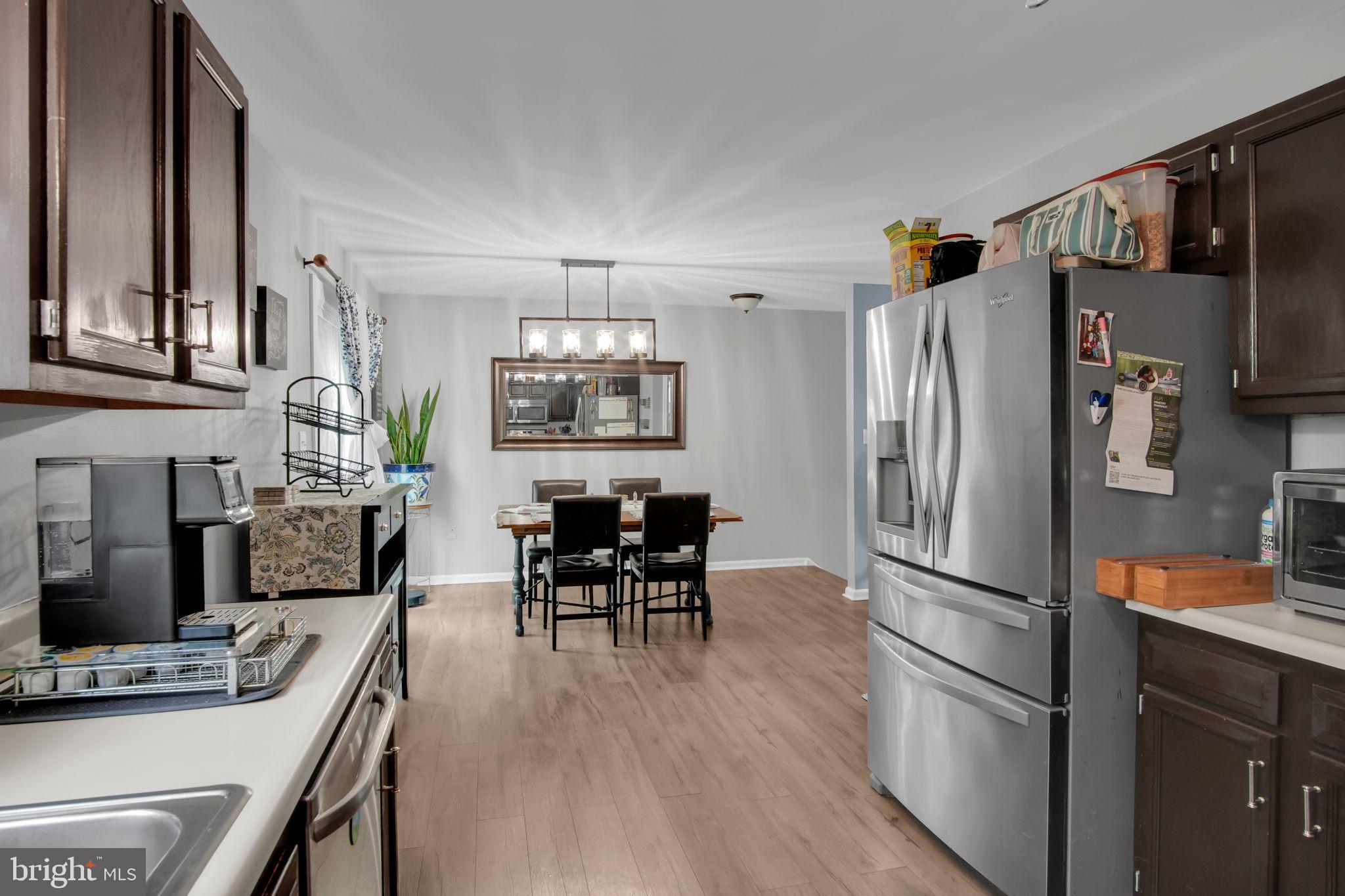 COUNTRY RIDGE - Residential