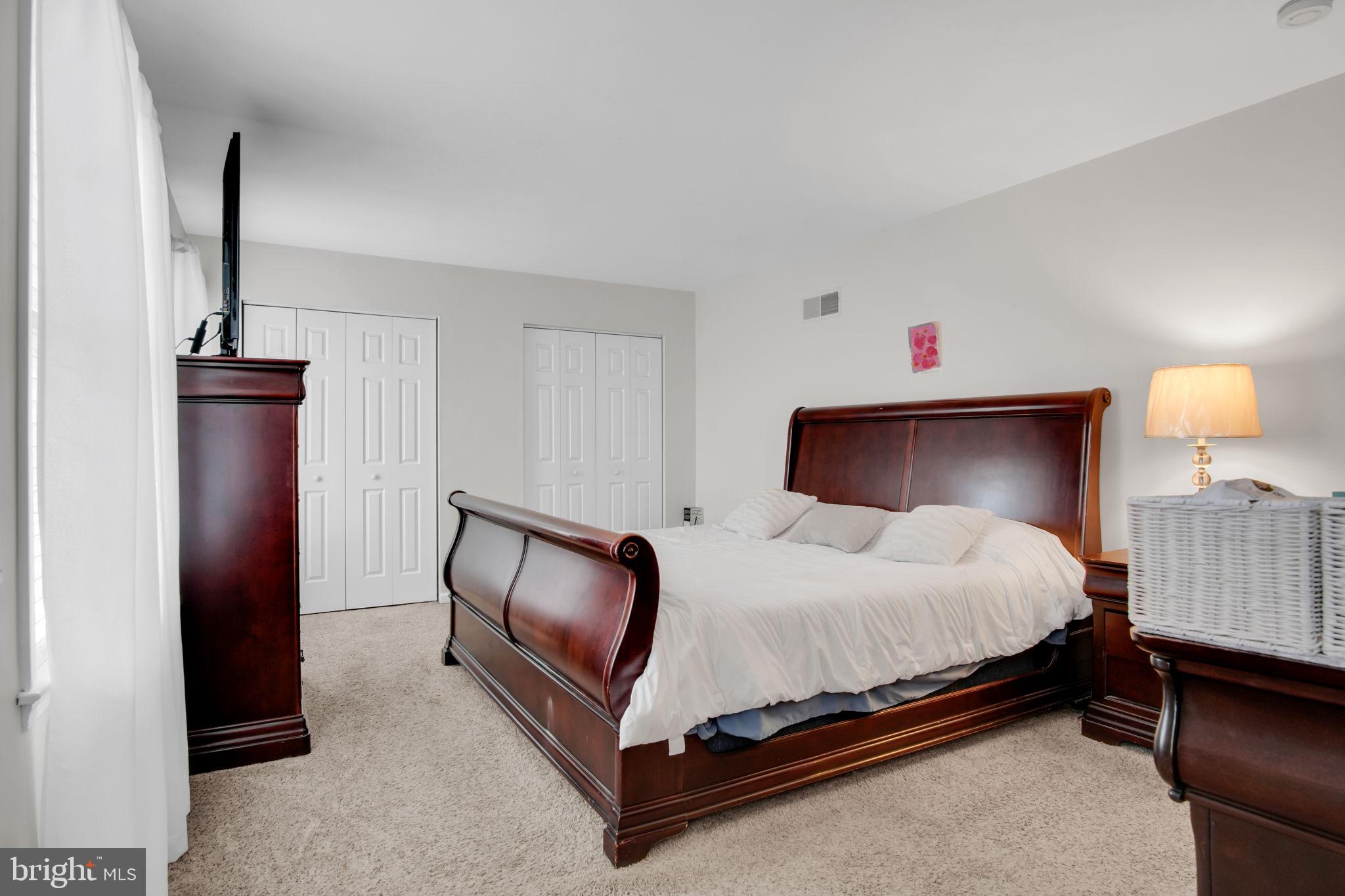 COUNTRY RIDGE - Residential