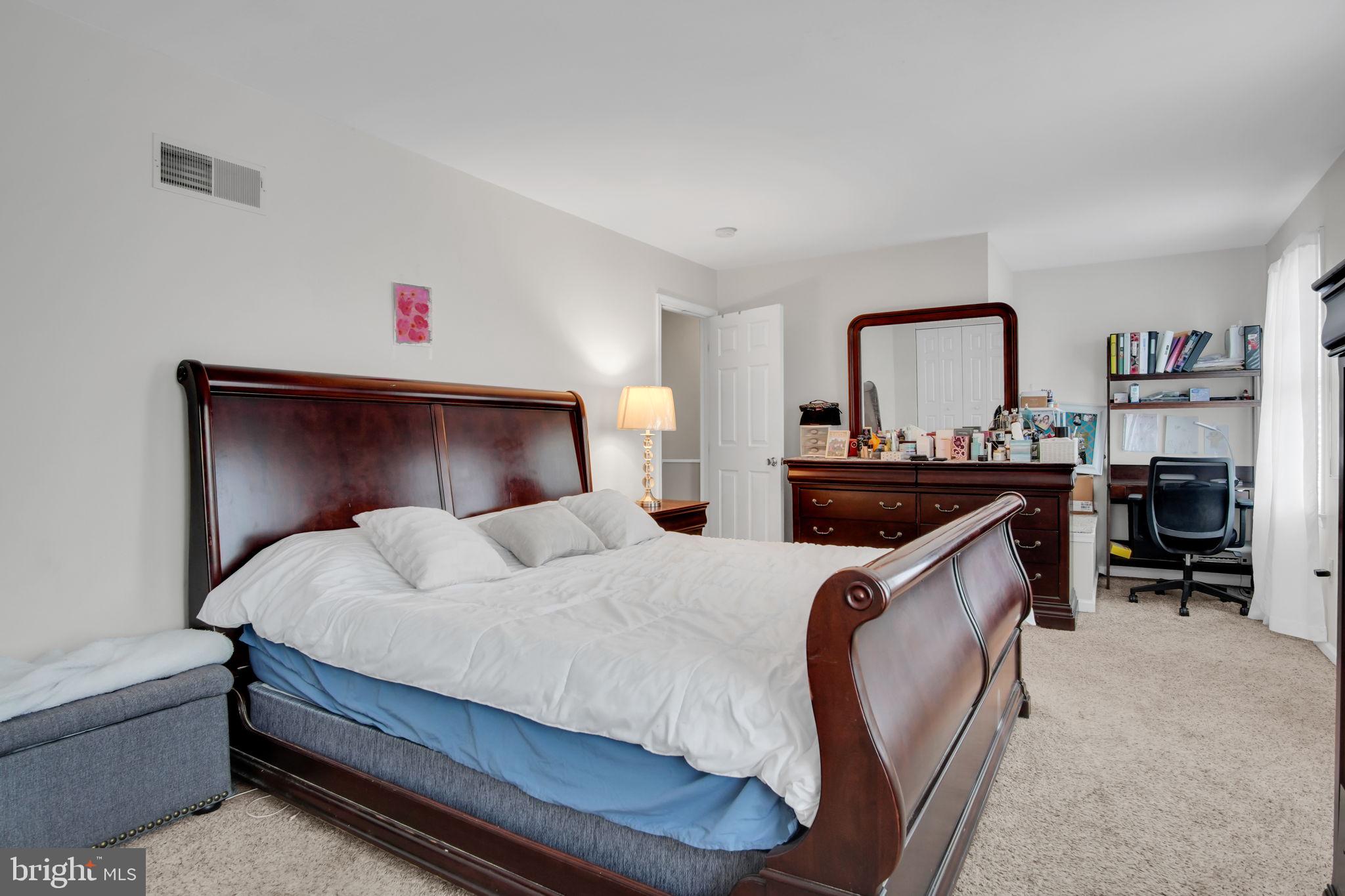 COUNTRY RIDGE - Residential