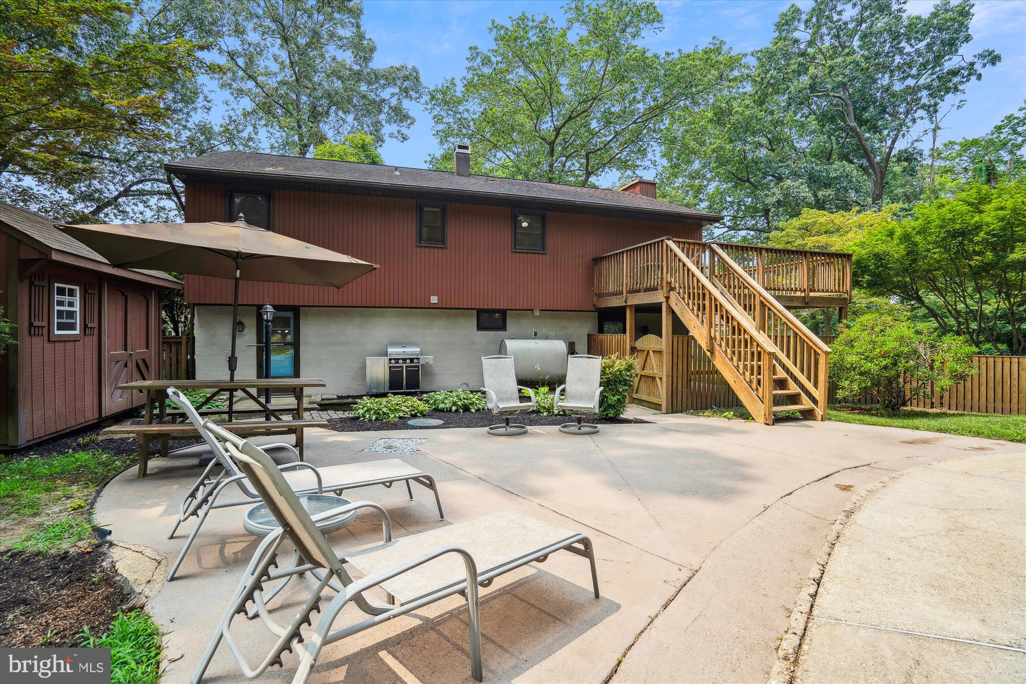 RIVERDALE - Residential