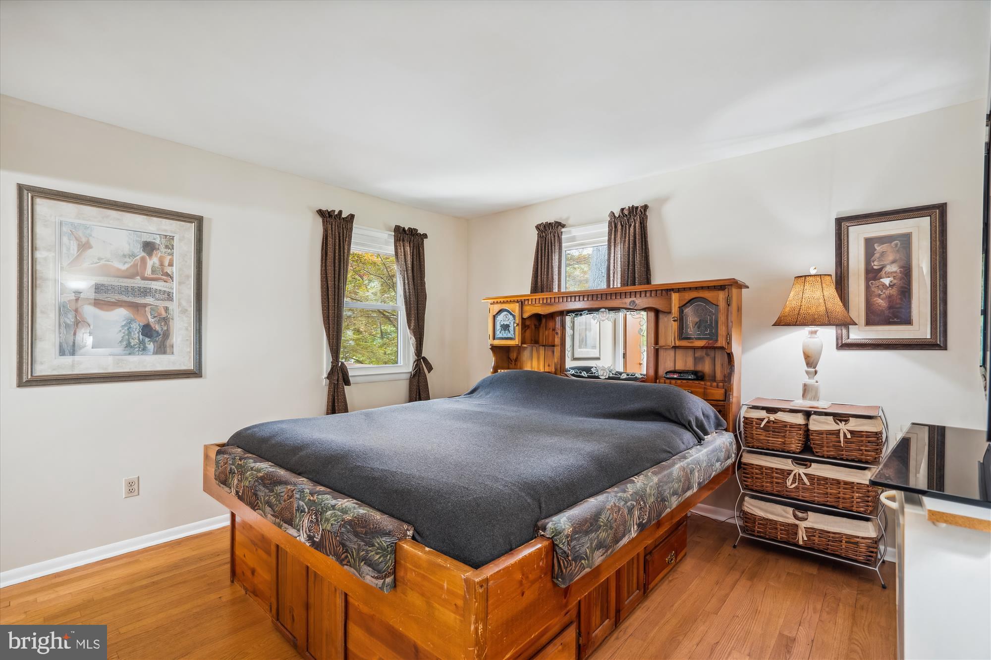 RIVERDALE - Residential