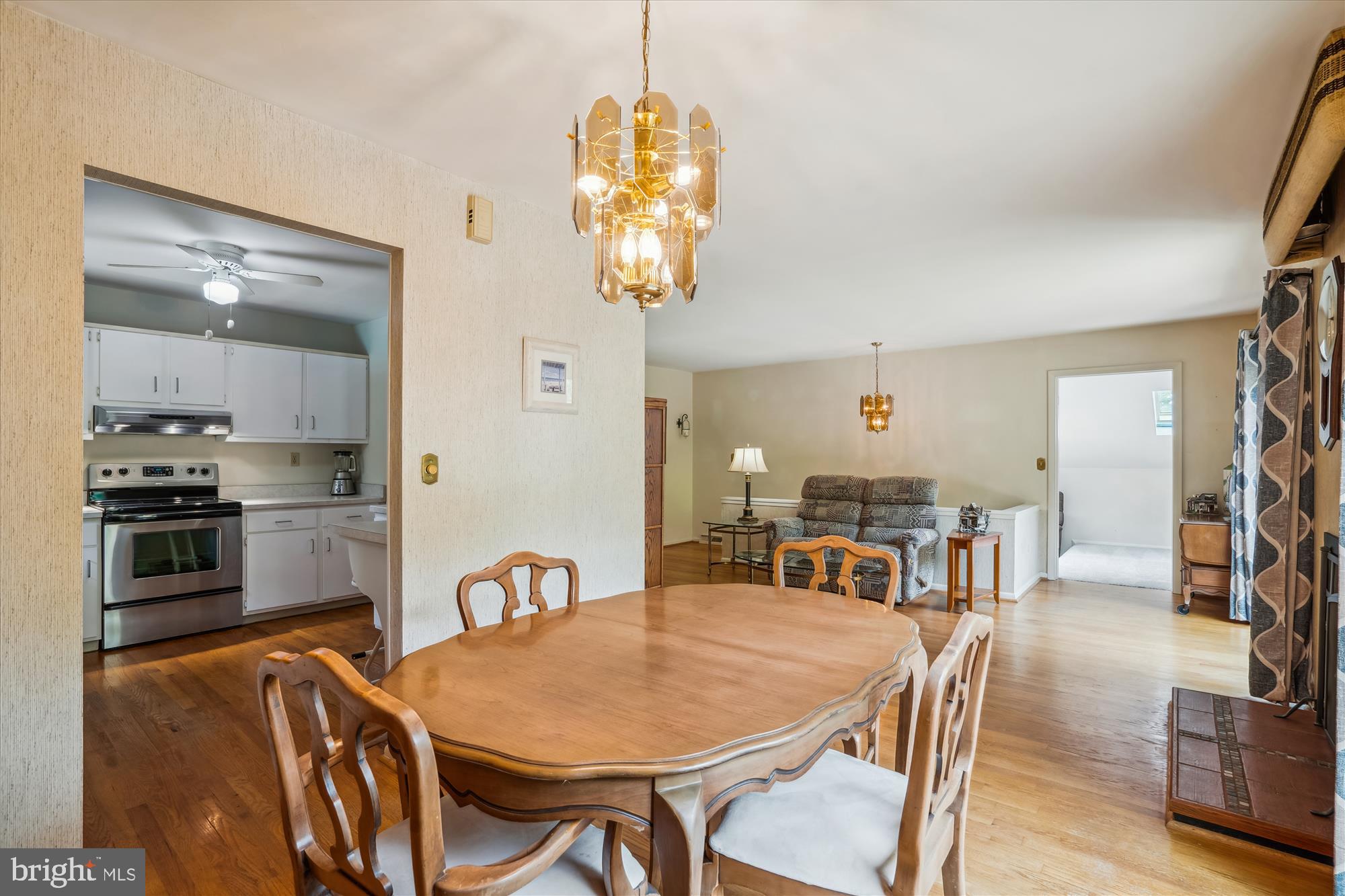 RIVERDALE - Residential