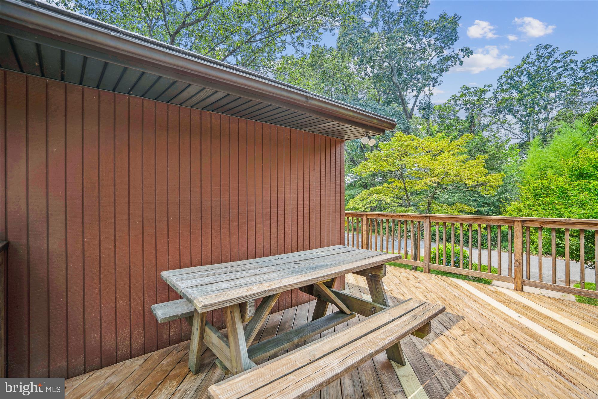 RIVERDALE - Residential