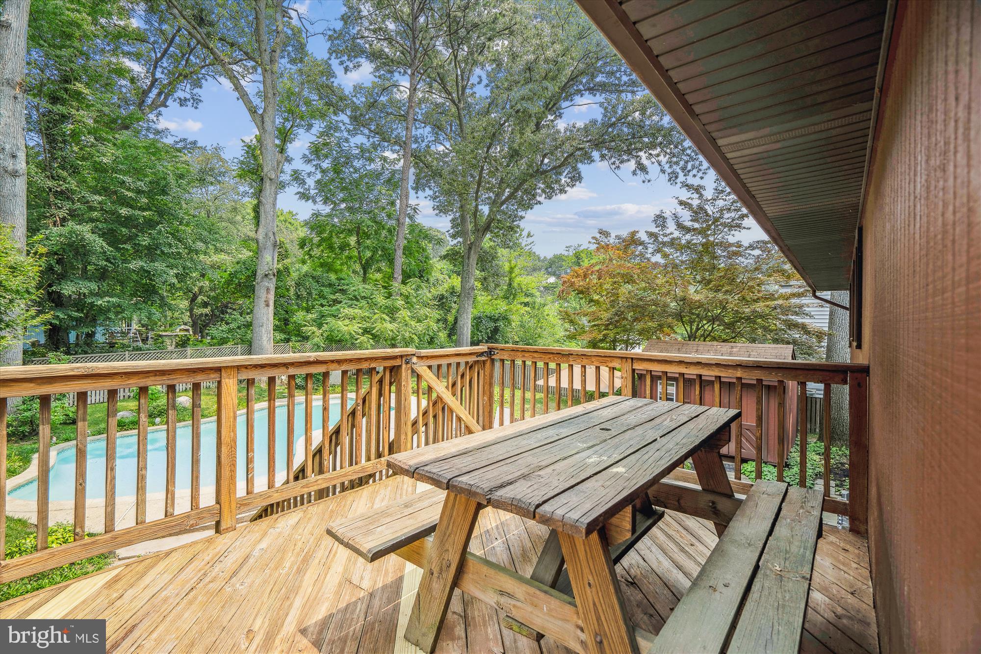 RIVERDALE - Residential