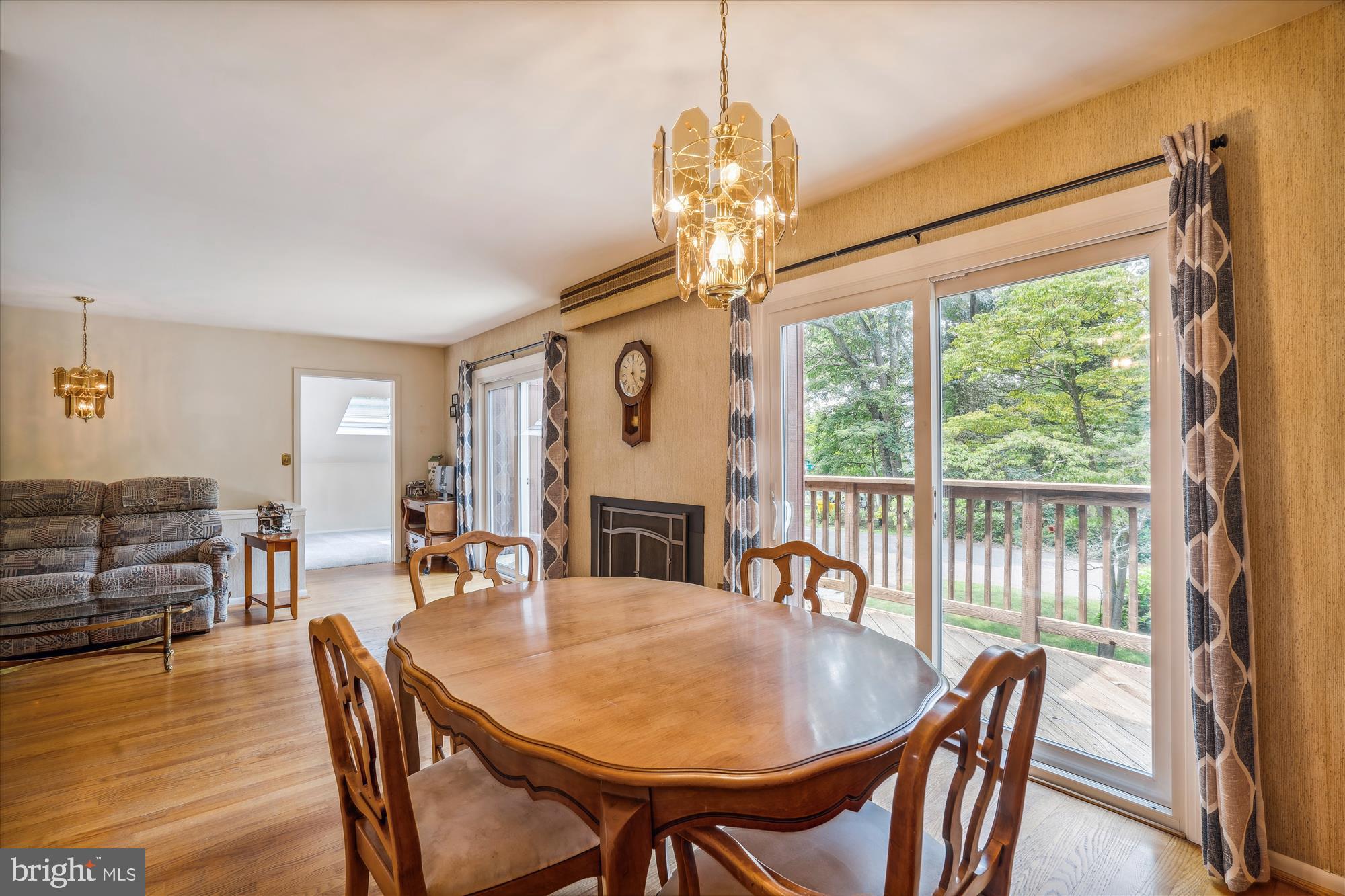 RIVERDALE - Residential