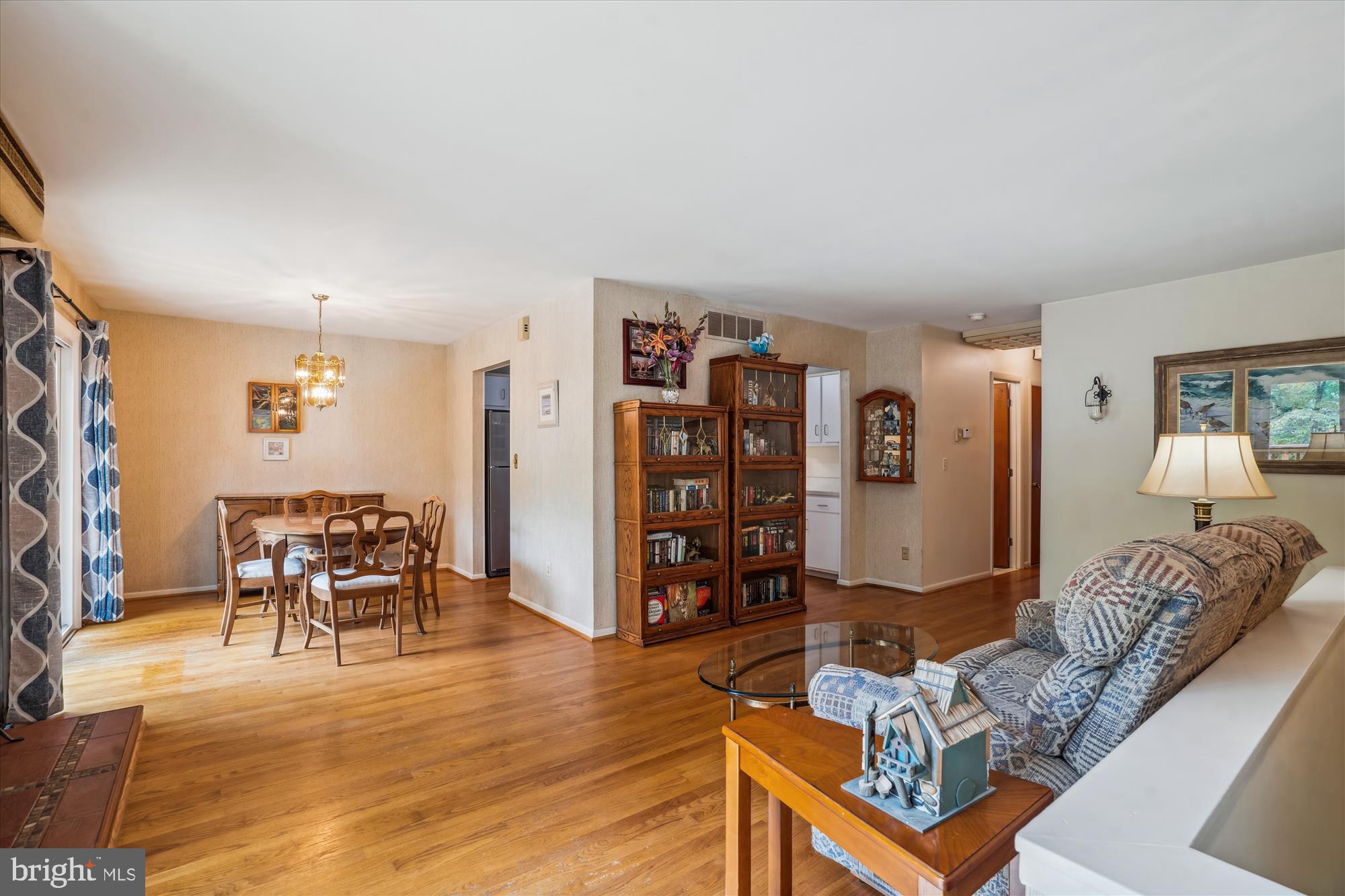 RIVERDALE - Residential