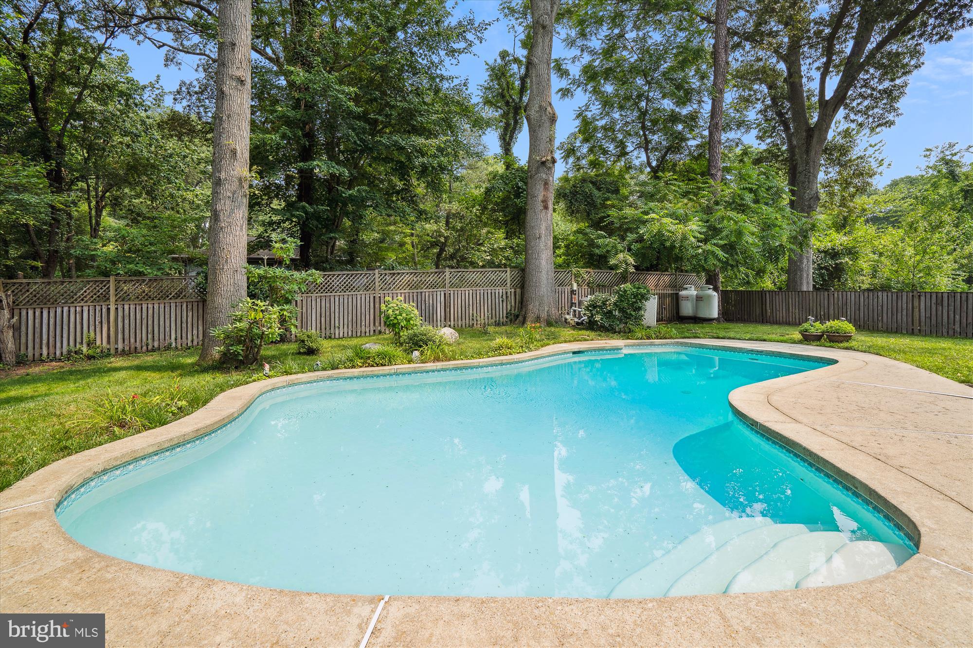 RIVERDALE - Residential