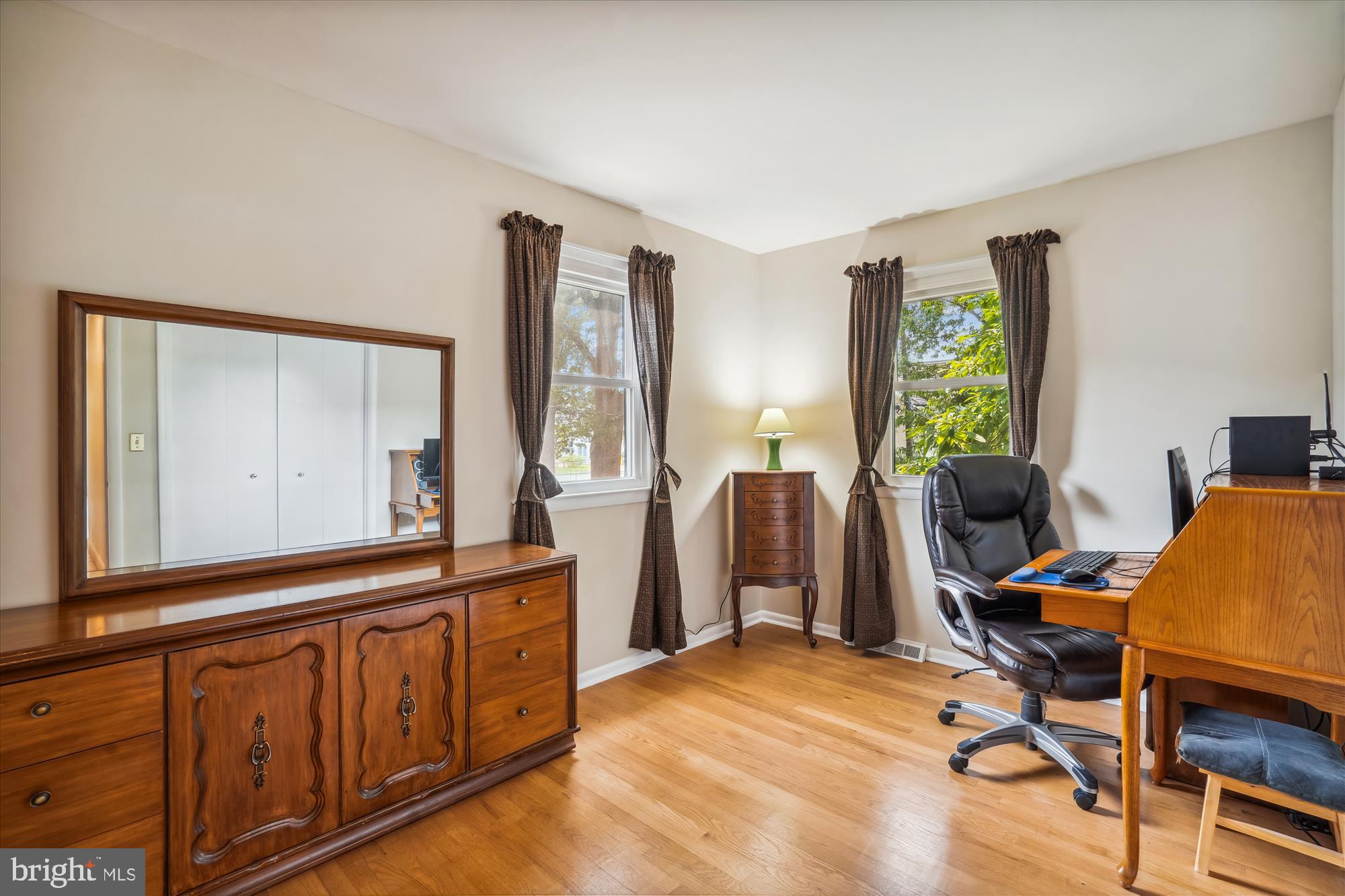 RIVERDALE - Residential