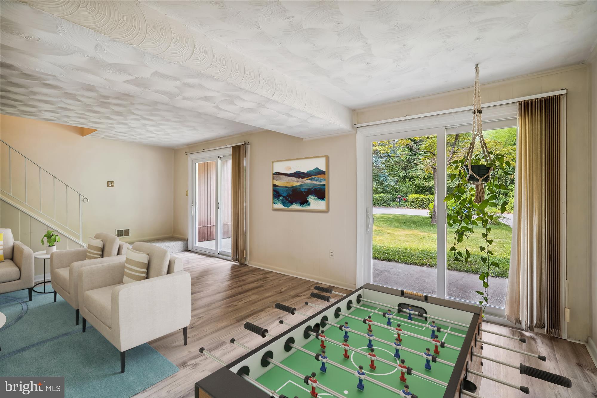 RIVERDALE - Residential