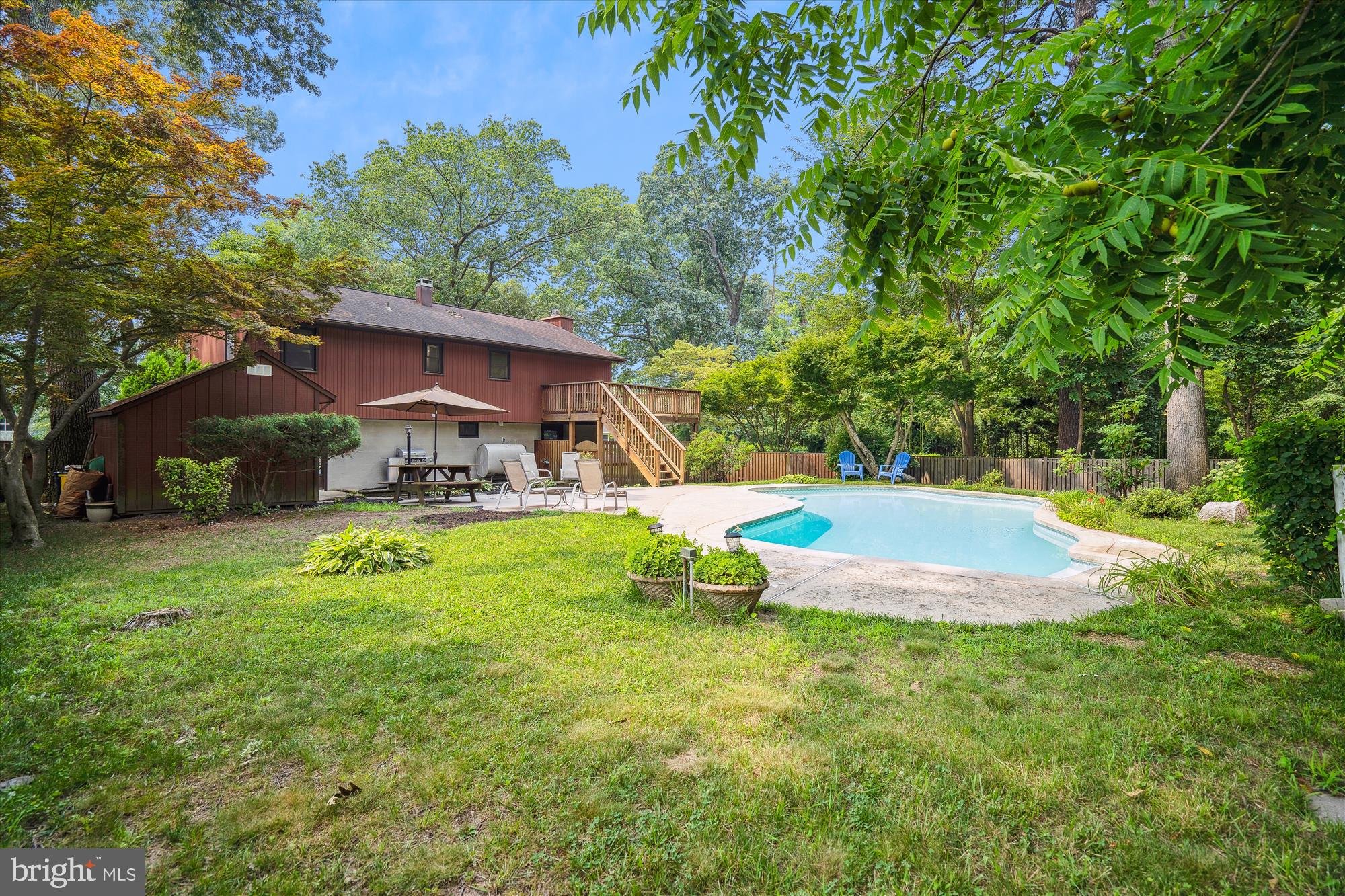 RIVERDALE - Residential