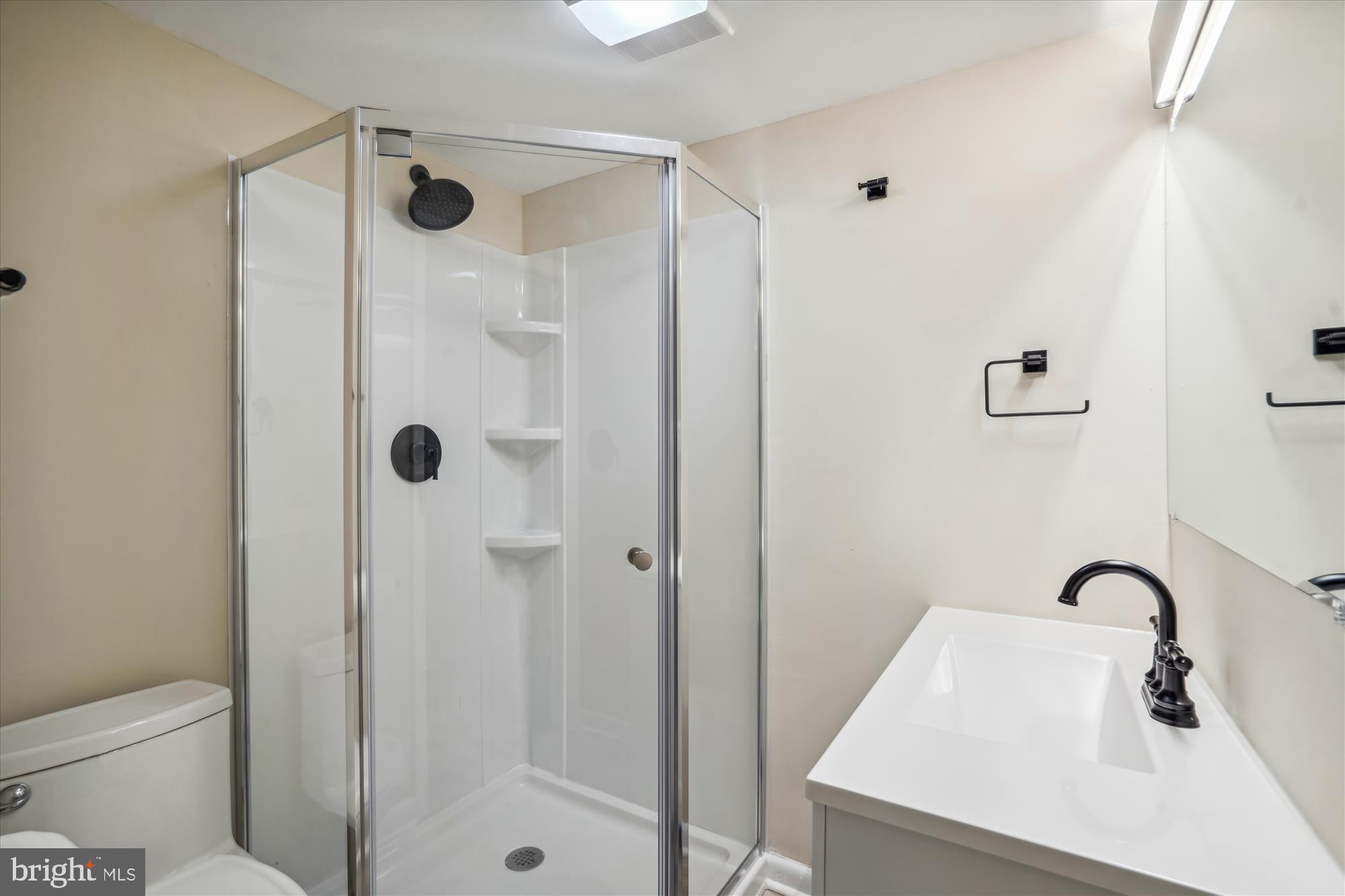 RIVERDALE - Residential