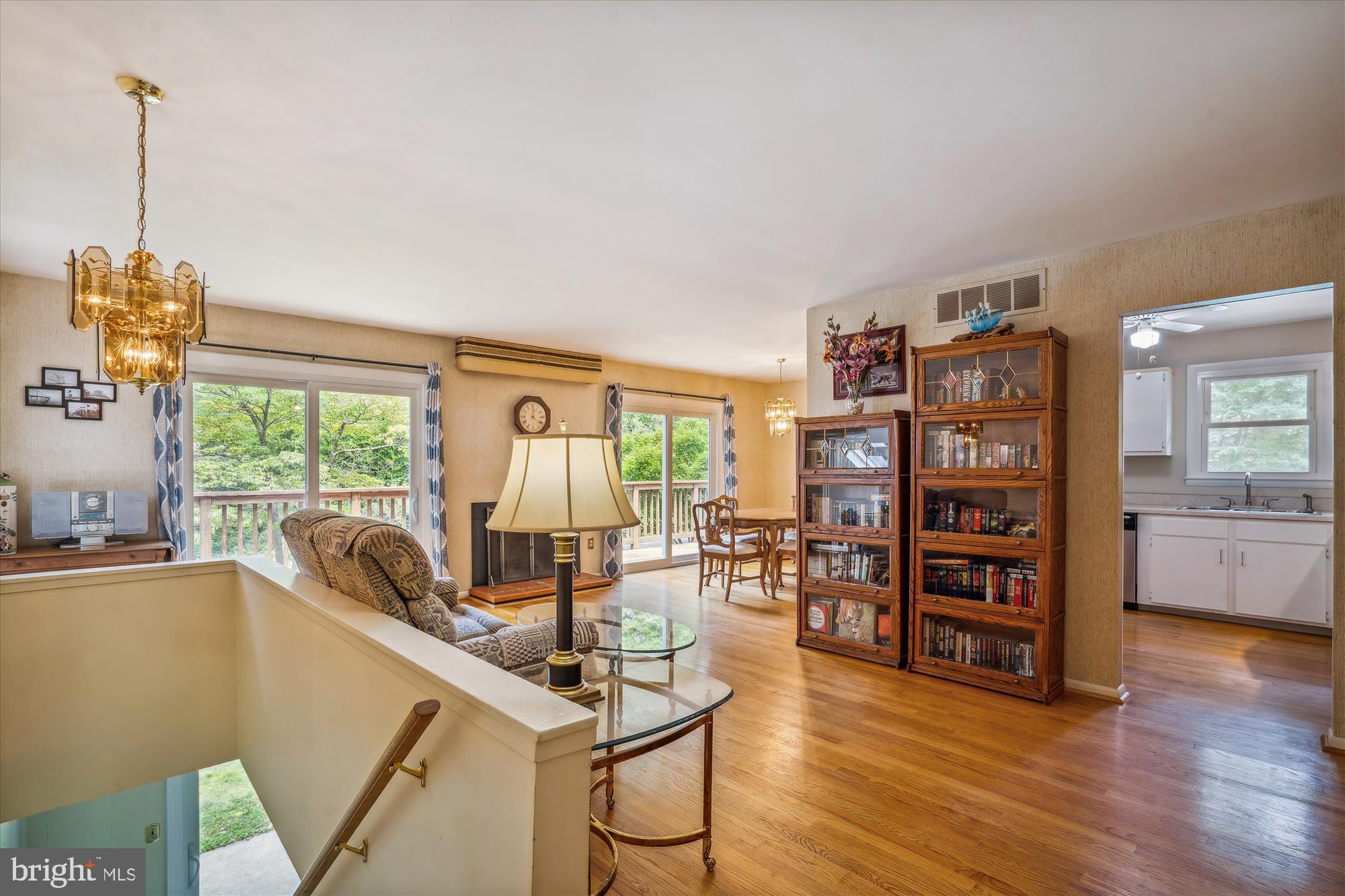 RIVERDALE - Residential