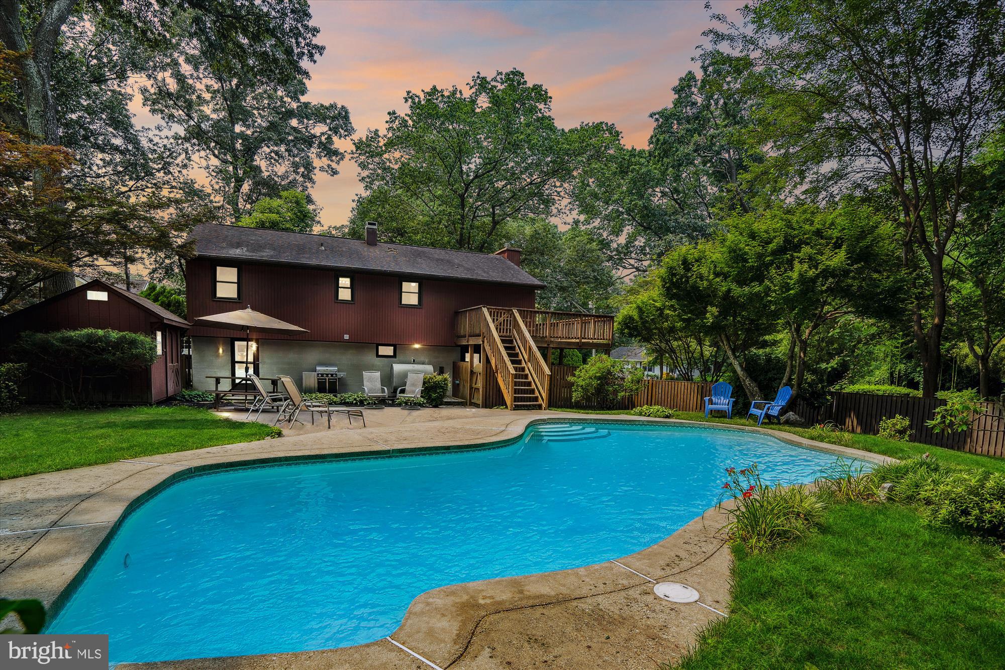 RIVERDALE - Residential