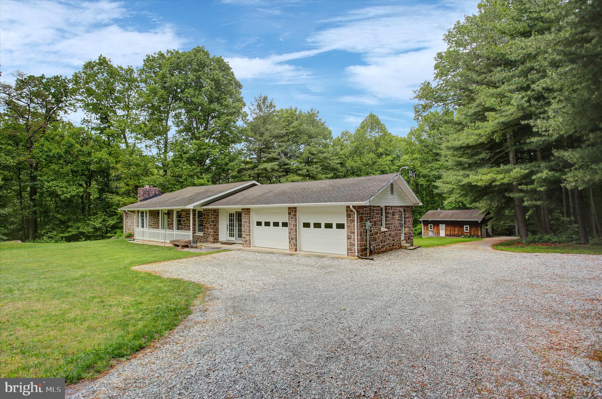 3501 COLONIAL ROAD