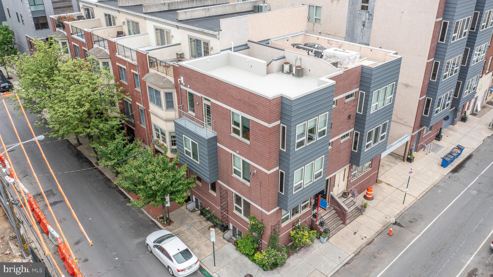 HAWTHORNE - Residential Lease