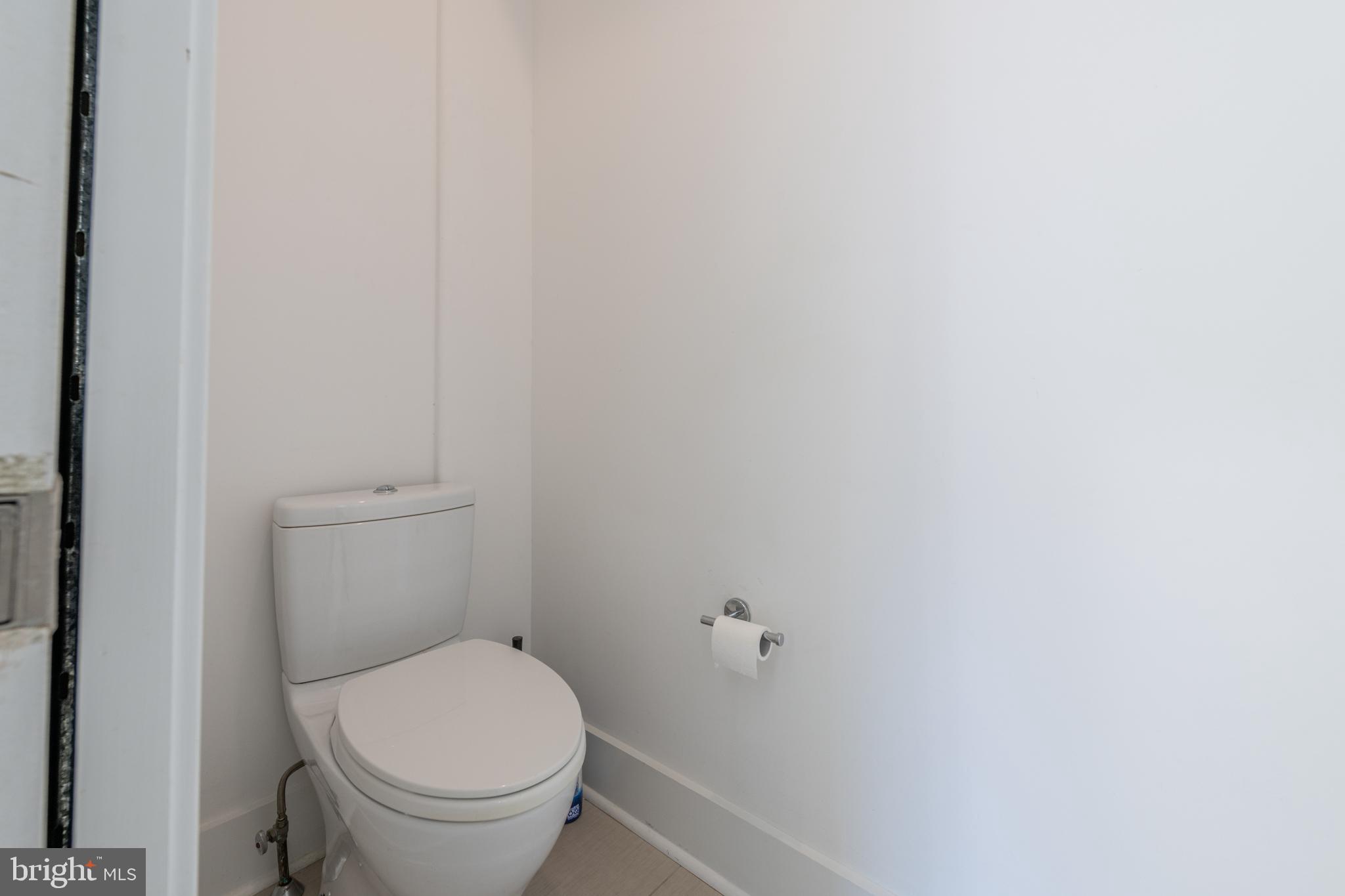 HAWTHORNE - Residential Lease