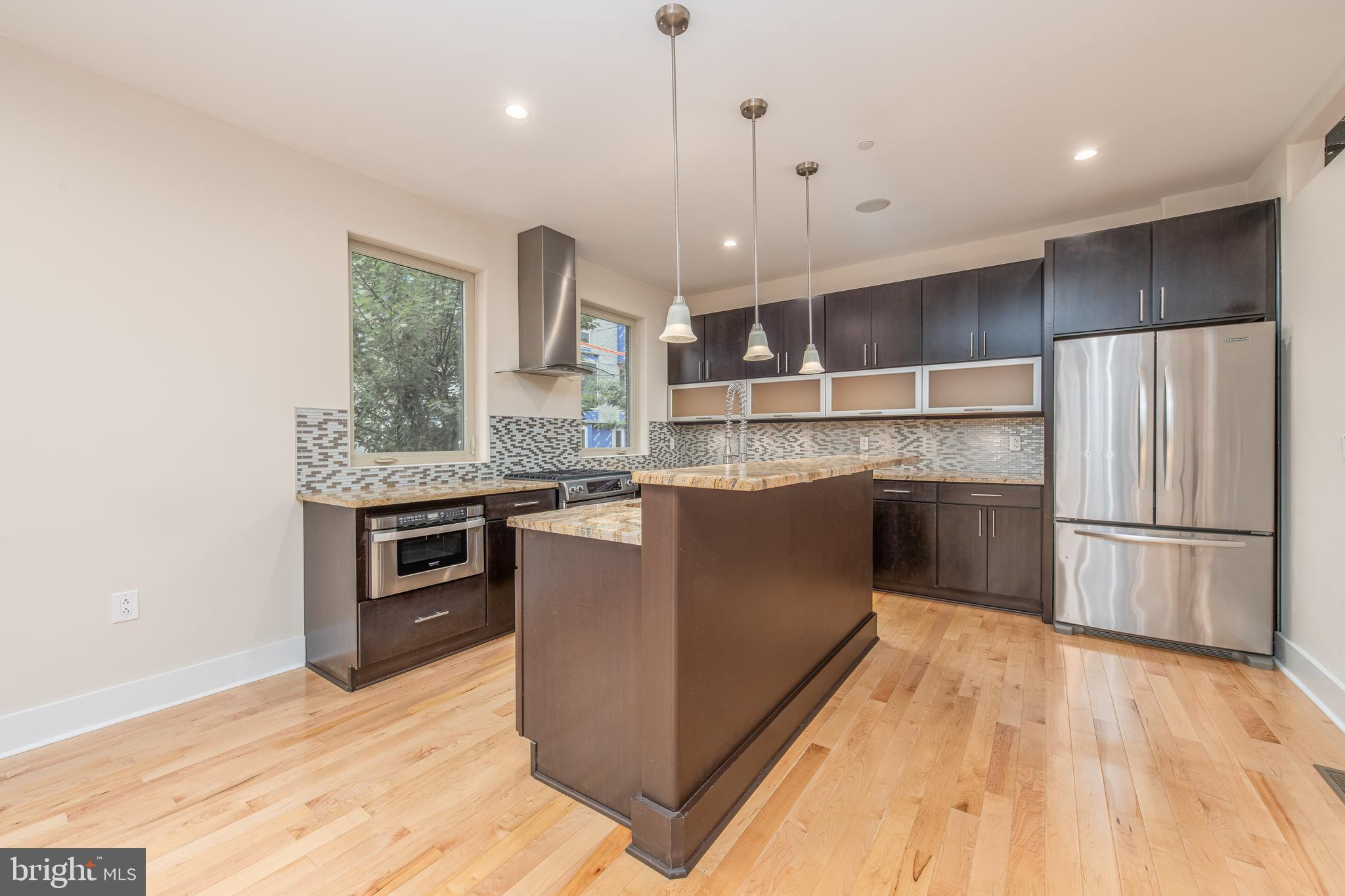 HAWTHORNE - Residential Lease