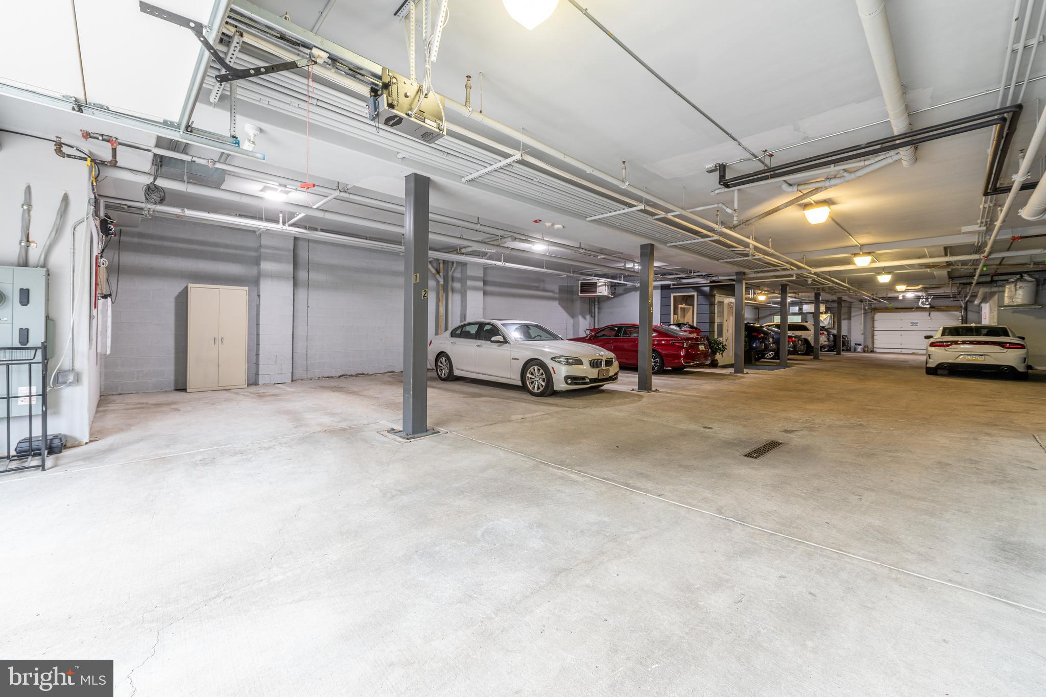 HAWTHORNE - Residential Lease