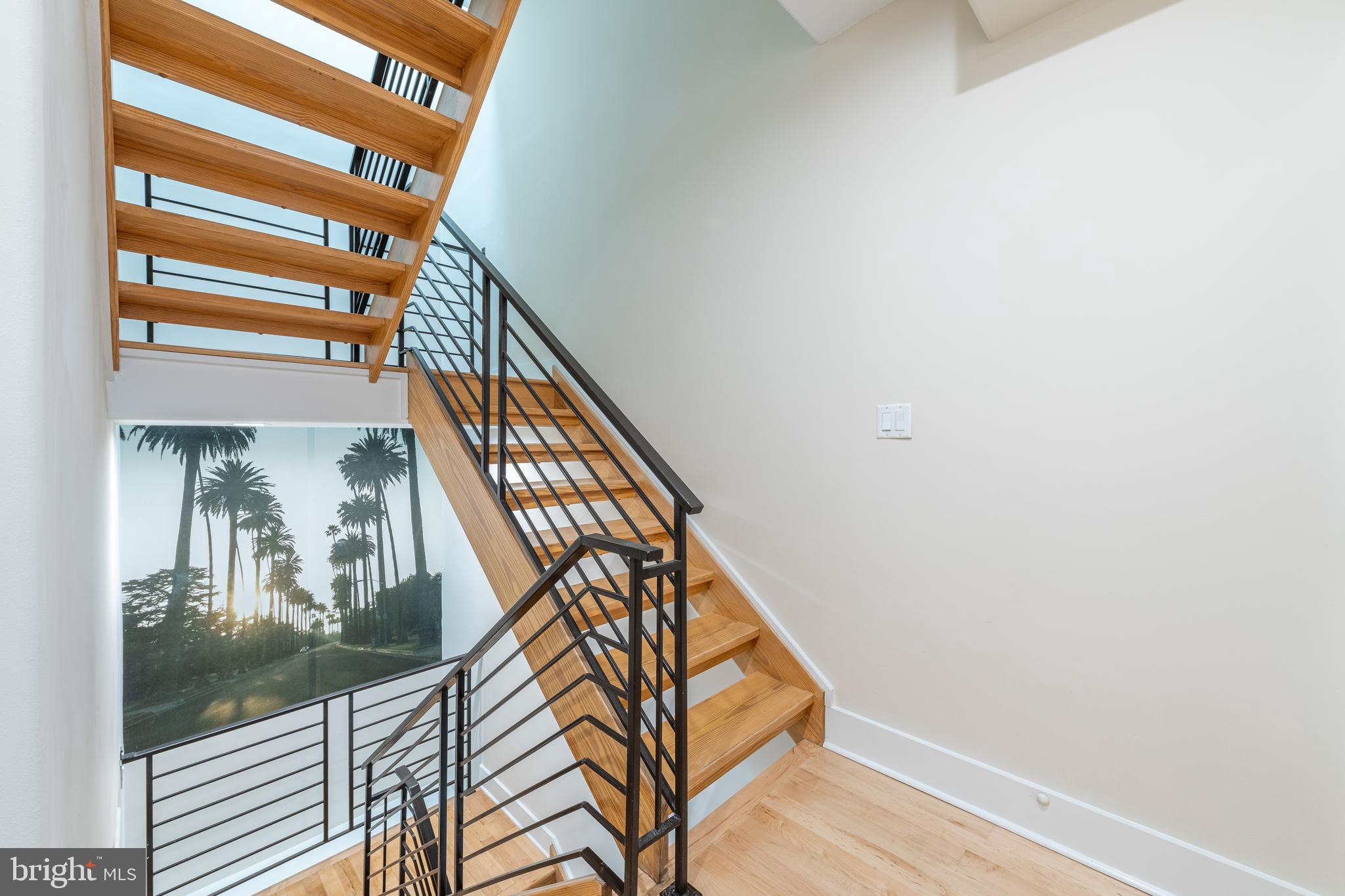 HAWTHORNE - Residential Lease