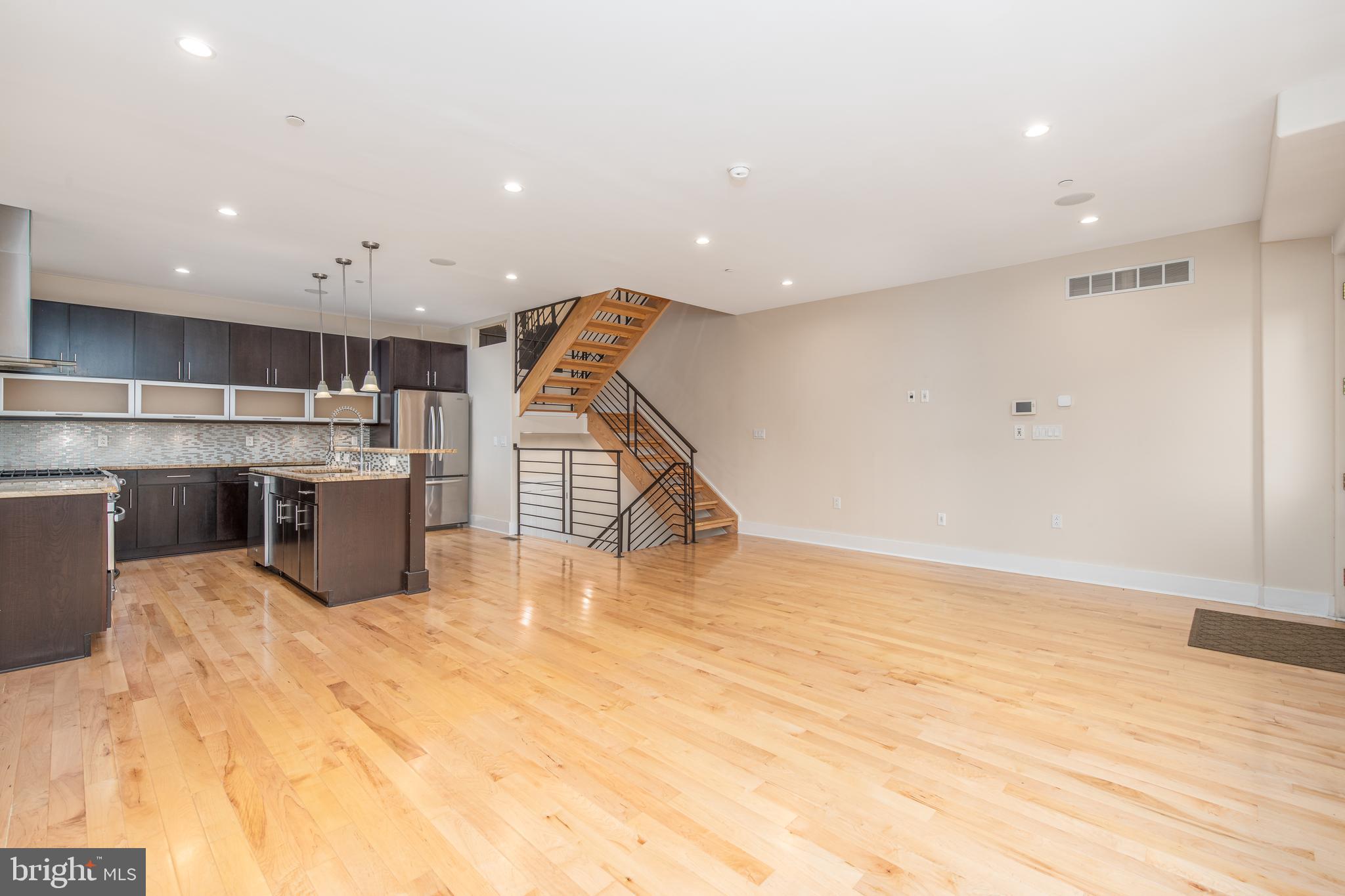 HAWTHORNE - Residential Lease